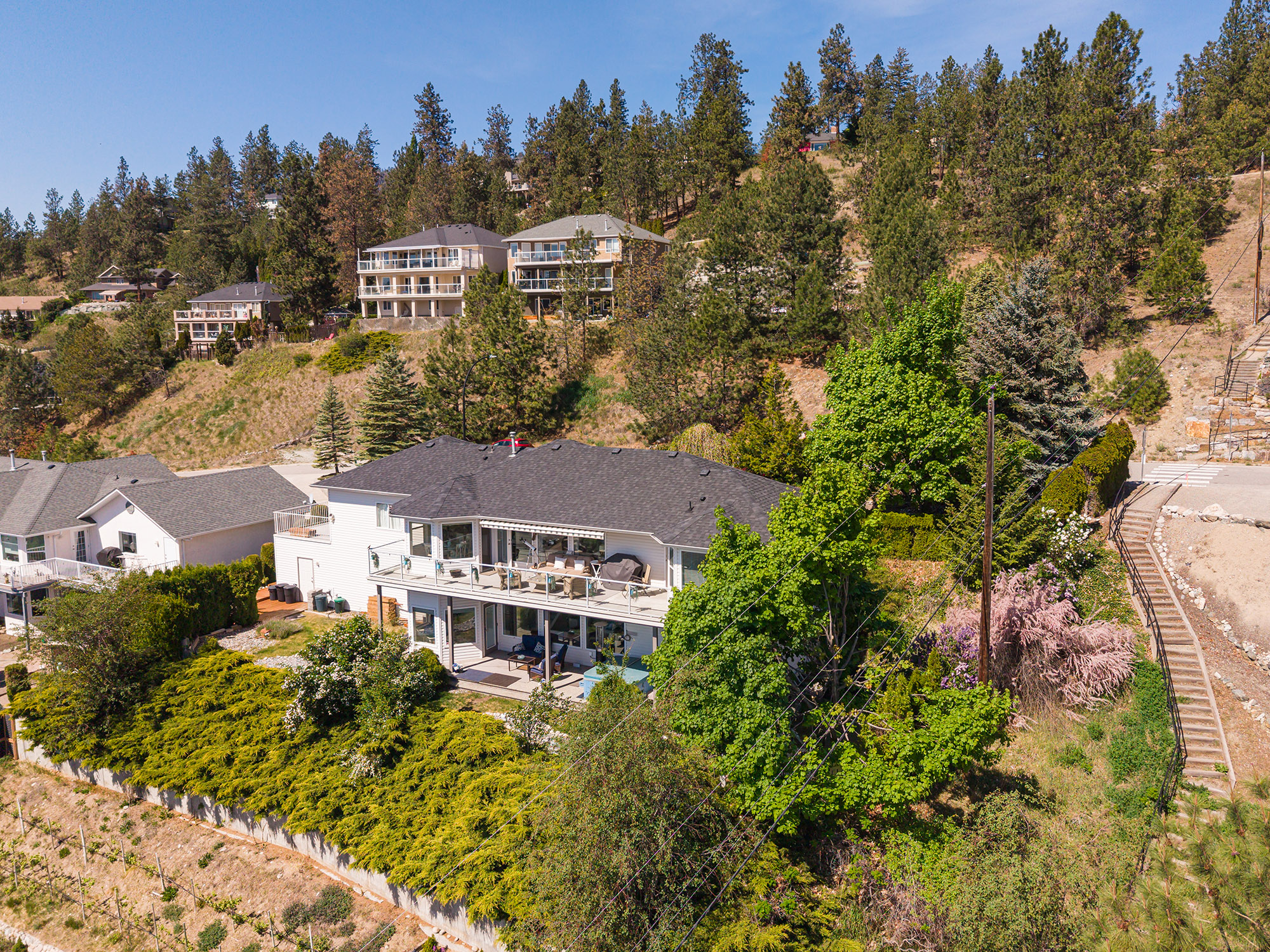 5273 Sutherland Road Peachland V0H 1X2