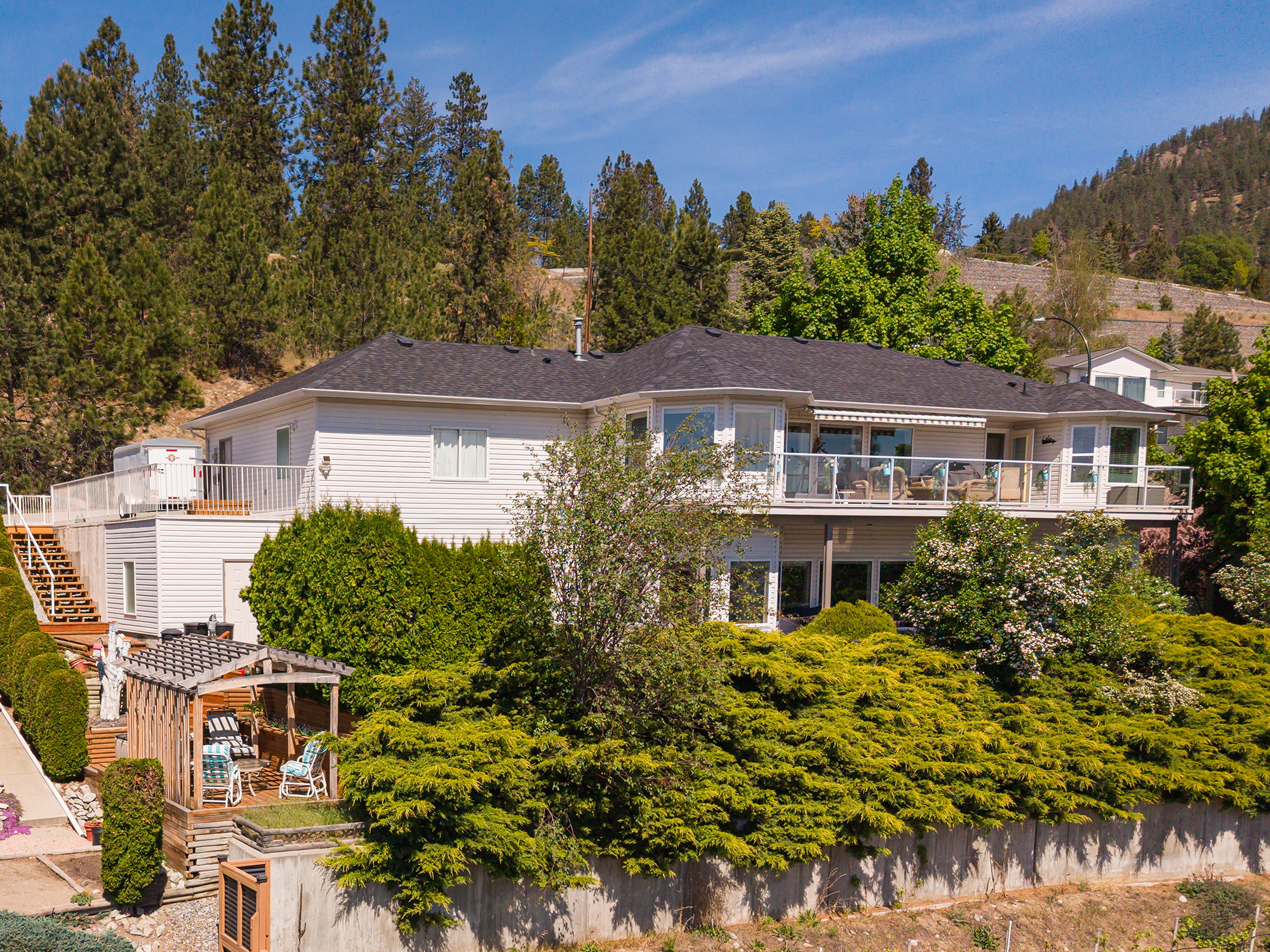 5273 Sutherland Road Peachland V0H 1X2