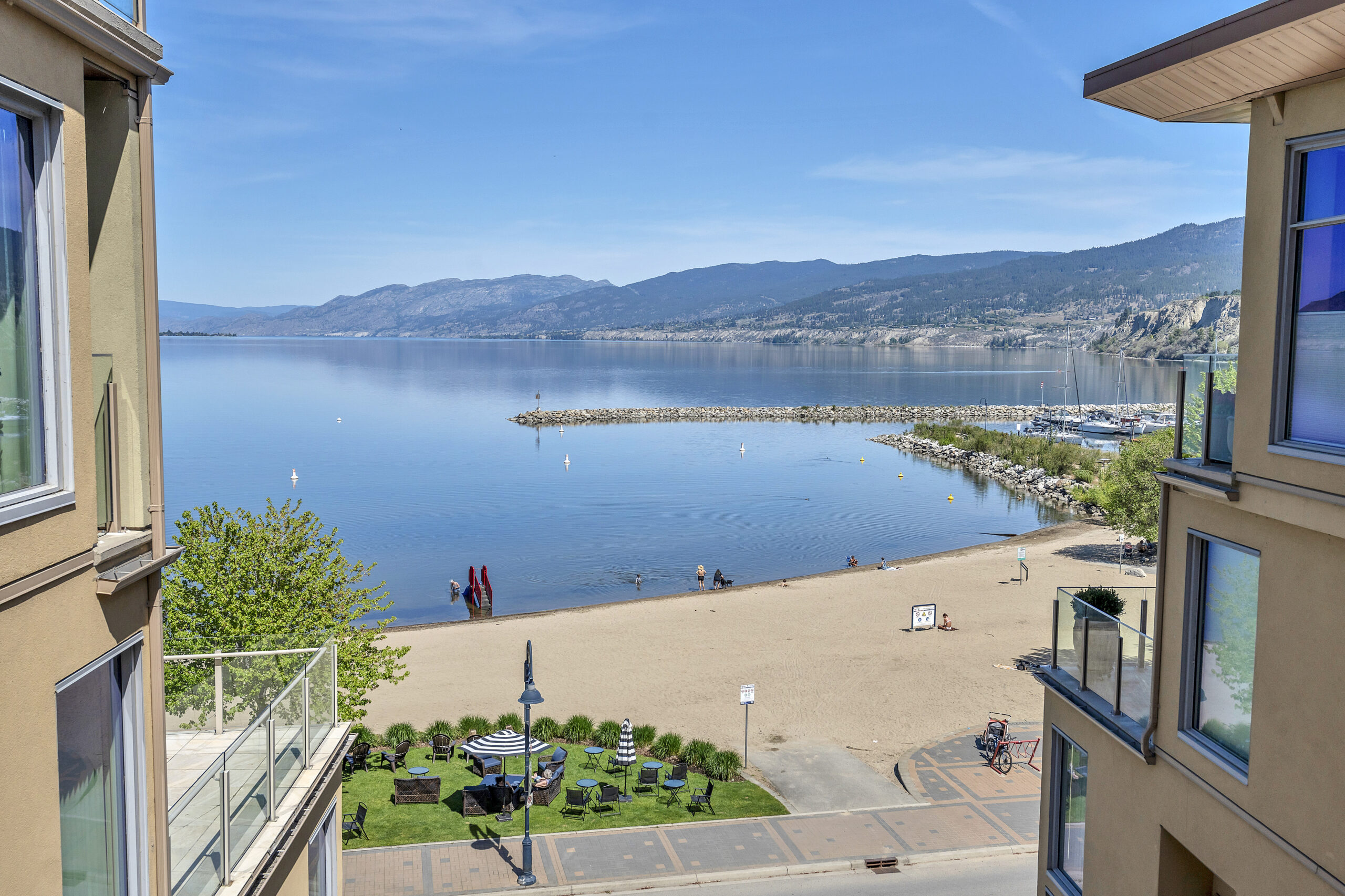 606 Marina Way 606 Penticton V2A 1H4