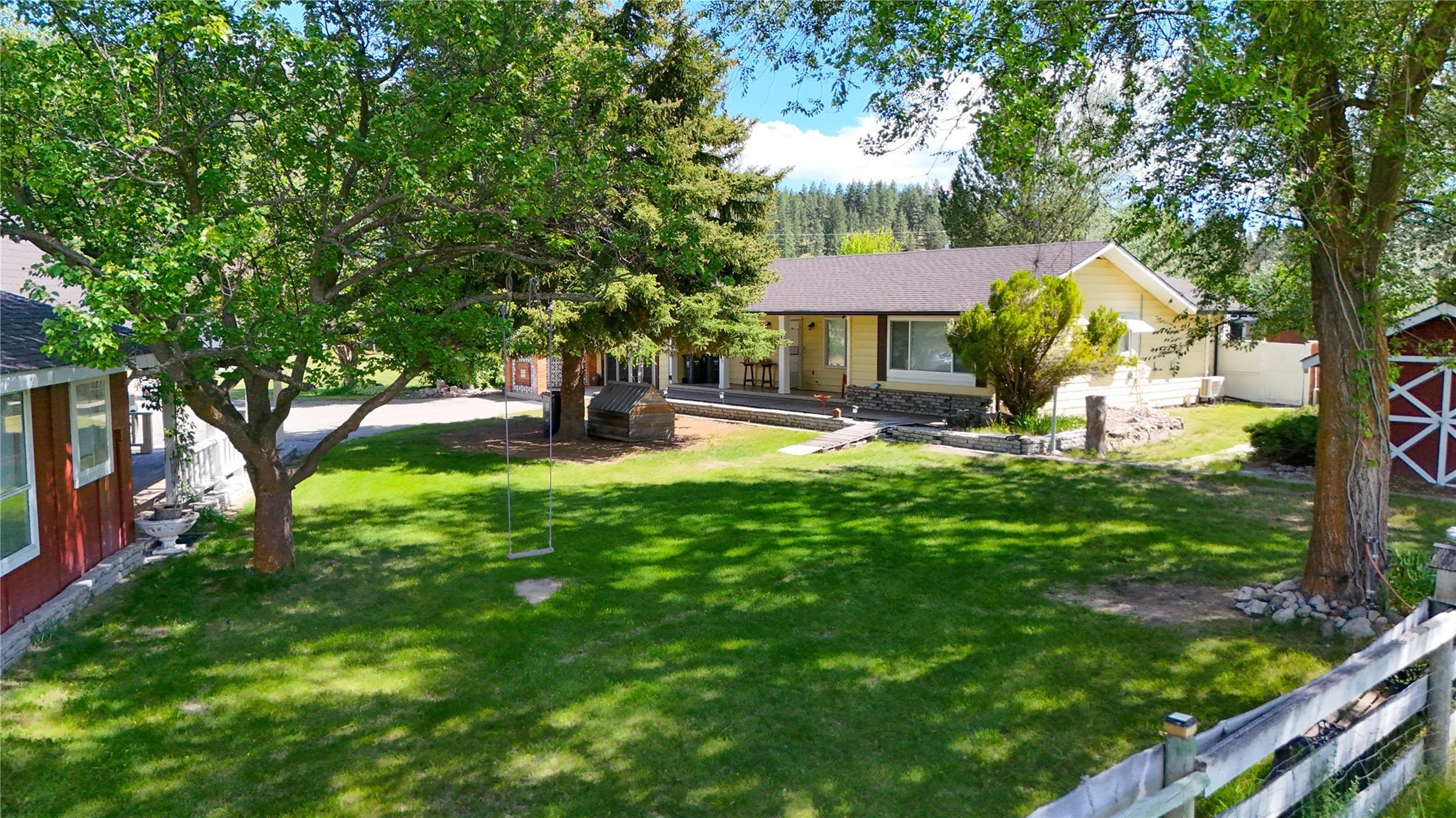 212 Carr Crescent Oliver V0H 1T5