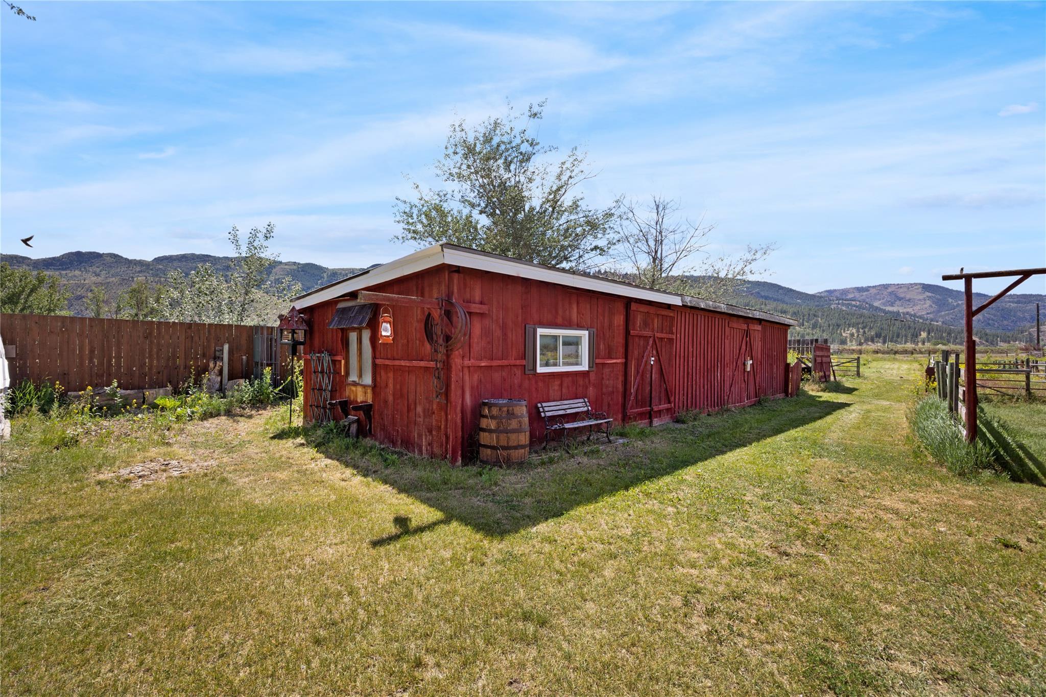 212 Carr Crescent Oliver V0H 1T5