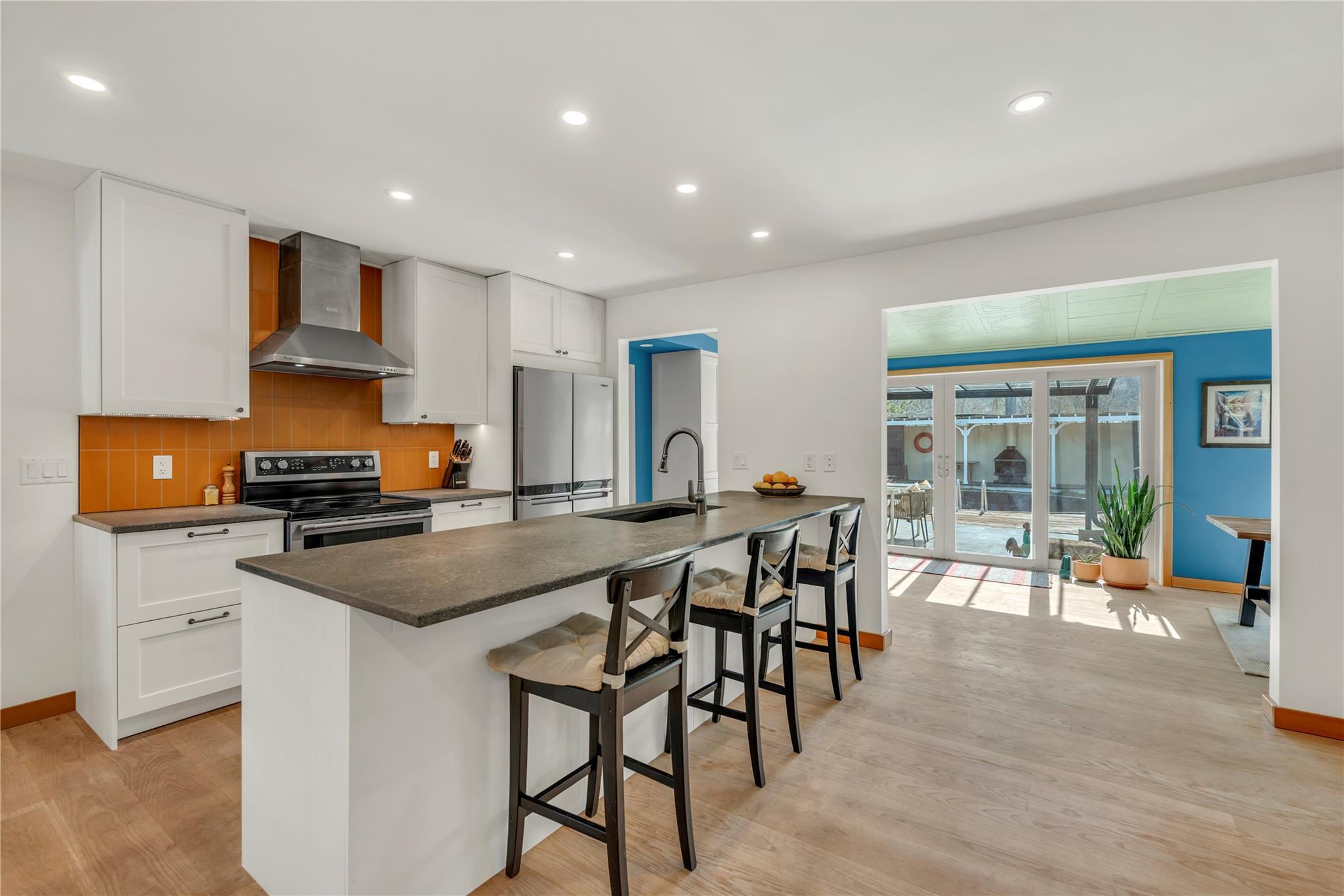 212 Carr Crescent Oliver V0H 1T5