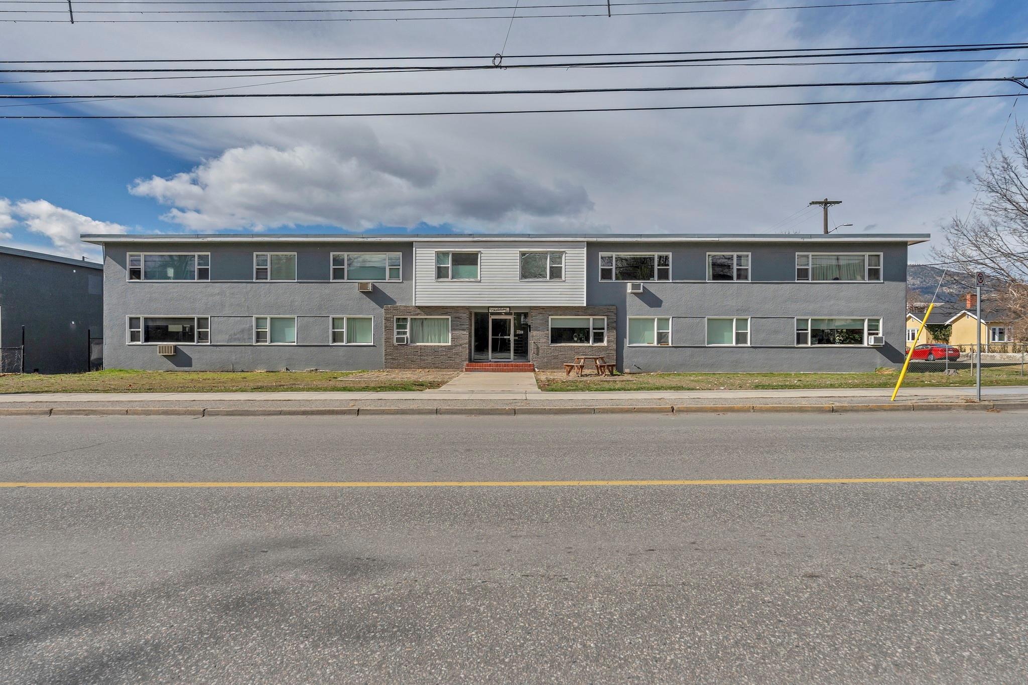 909 Fairview Road Penticton V2A 5Z1