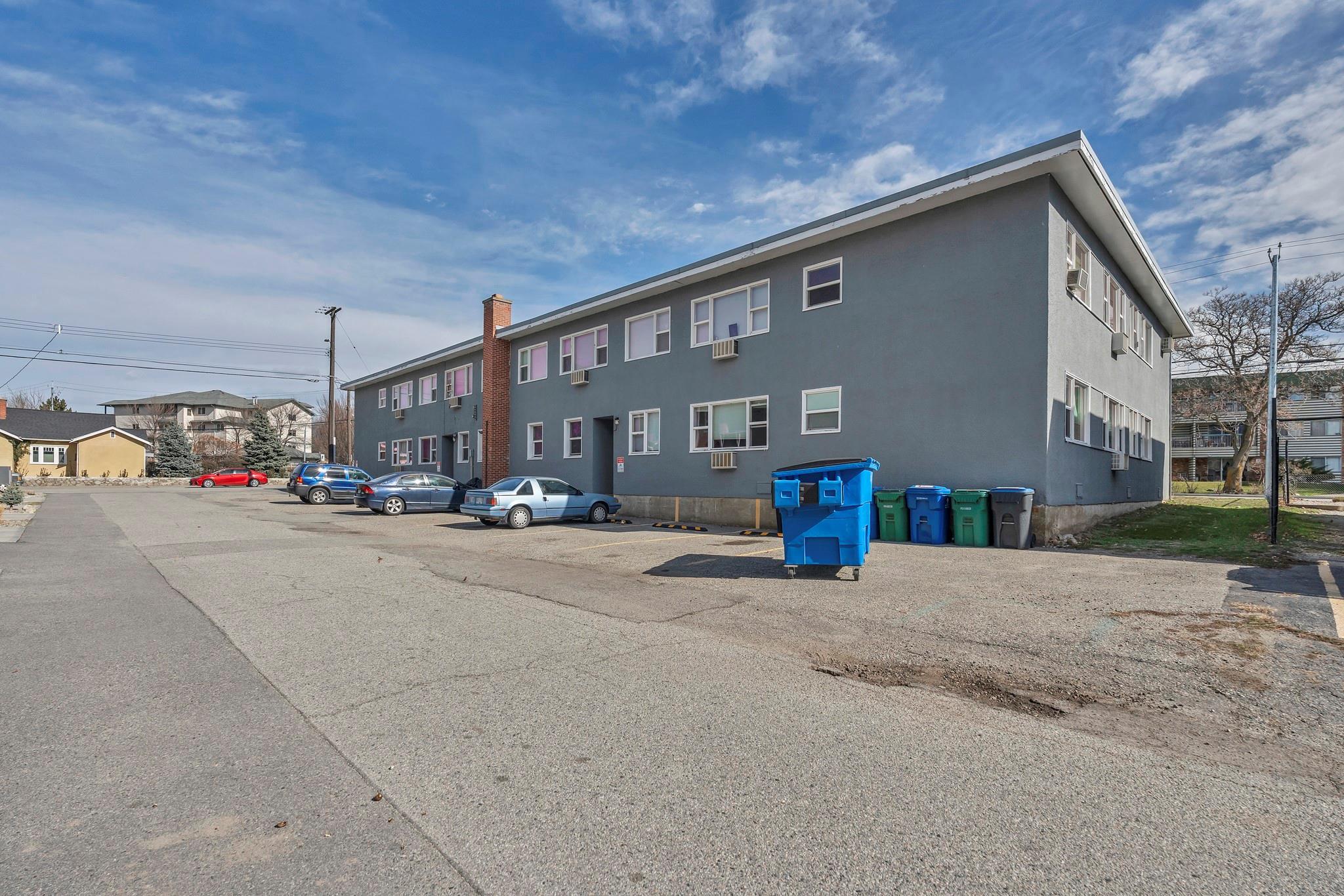909 Fairview Road Penticton V2A 5Z1
