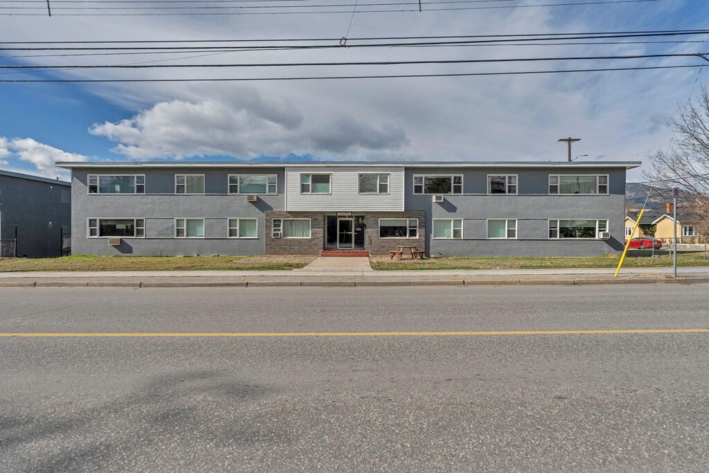 909 Fairview Road Penticton V2A 5Z1