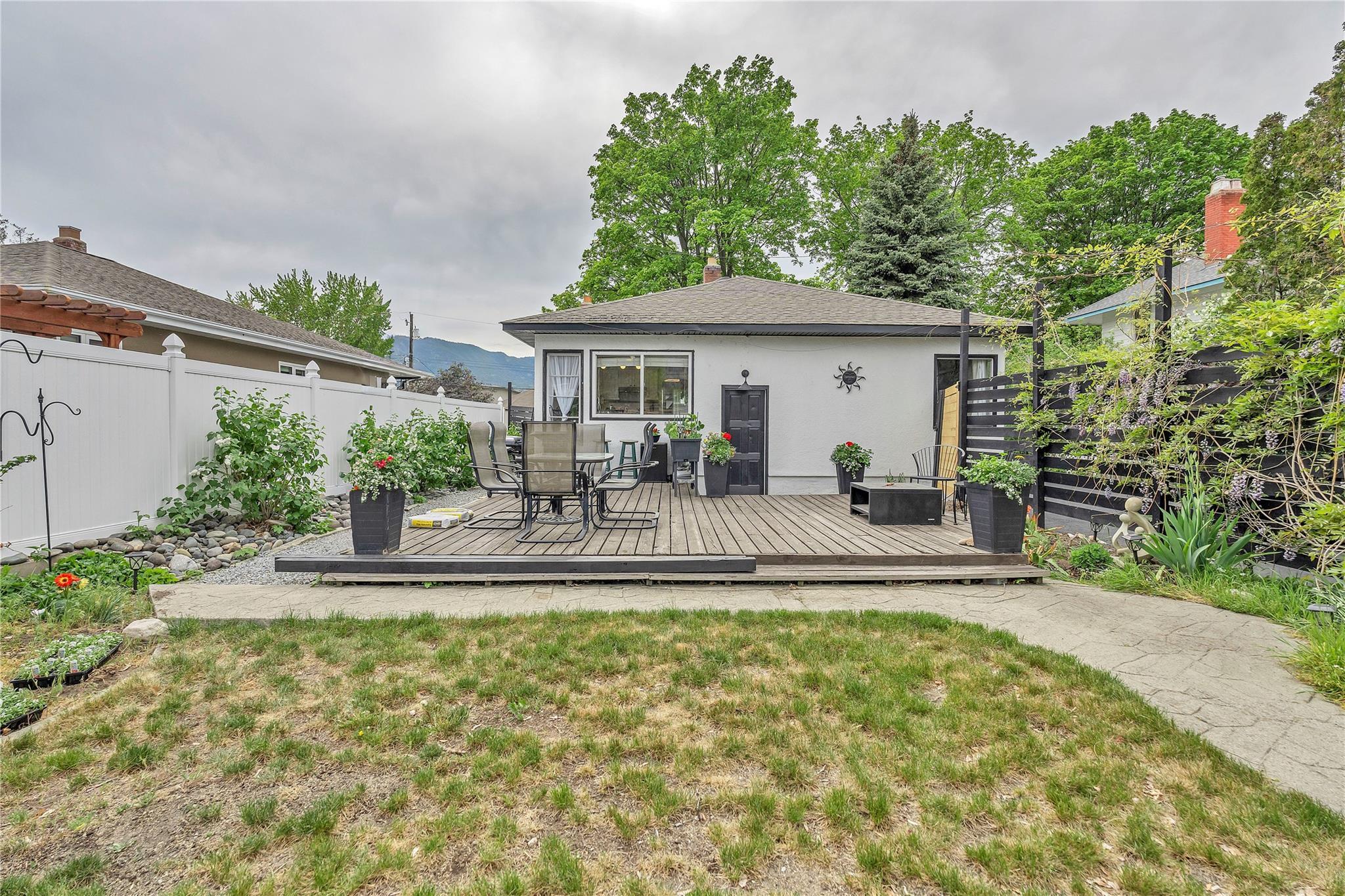 634 Latimer Street Penticton V2A 5R6