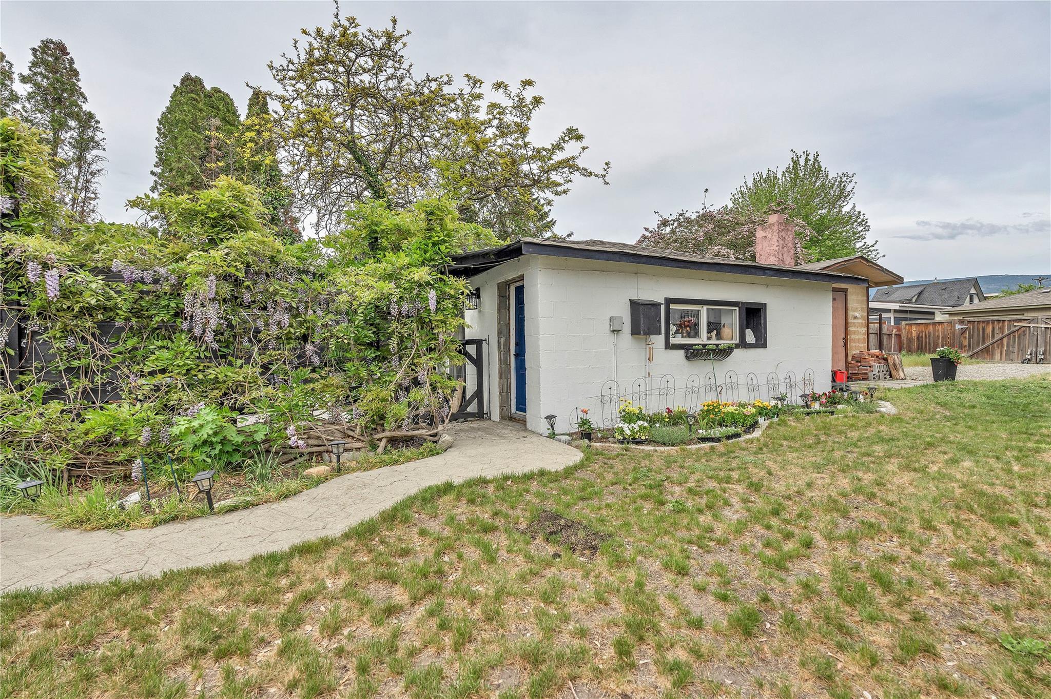 634 Latimer Street Penticton V2A 5R6