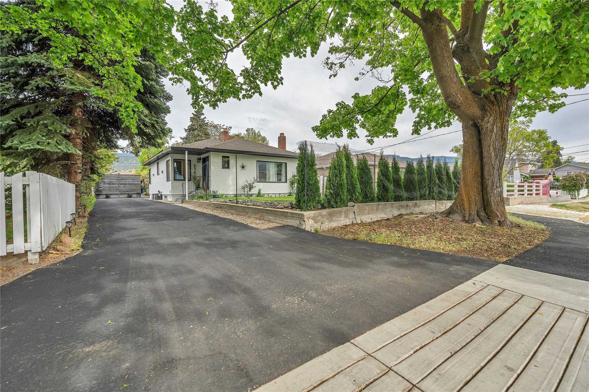 634 Latimer Street Penticton V2A 5R6