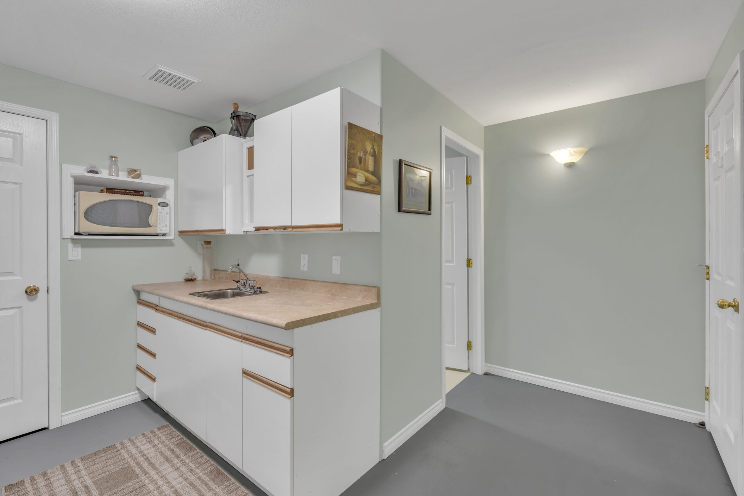 202 Range Road Kaleden V0H 1K0