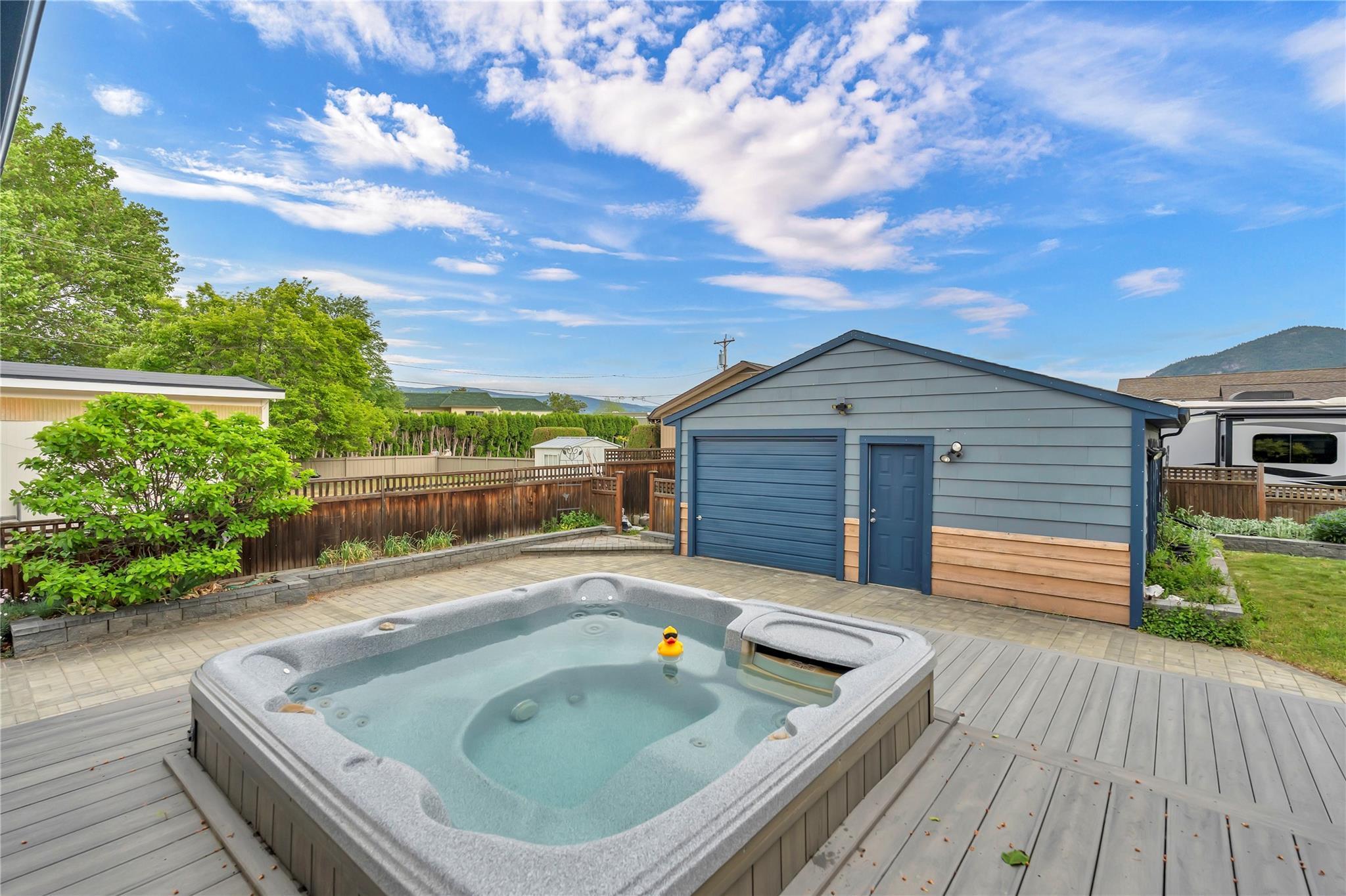 2301 Tait Street Summerland V0H 1Z4