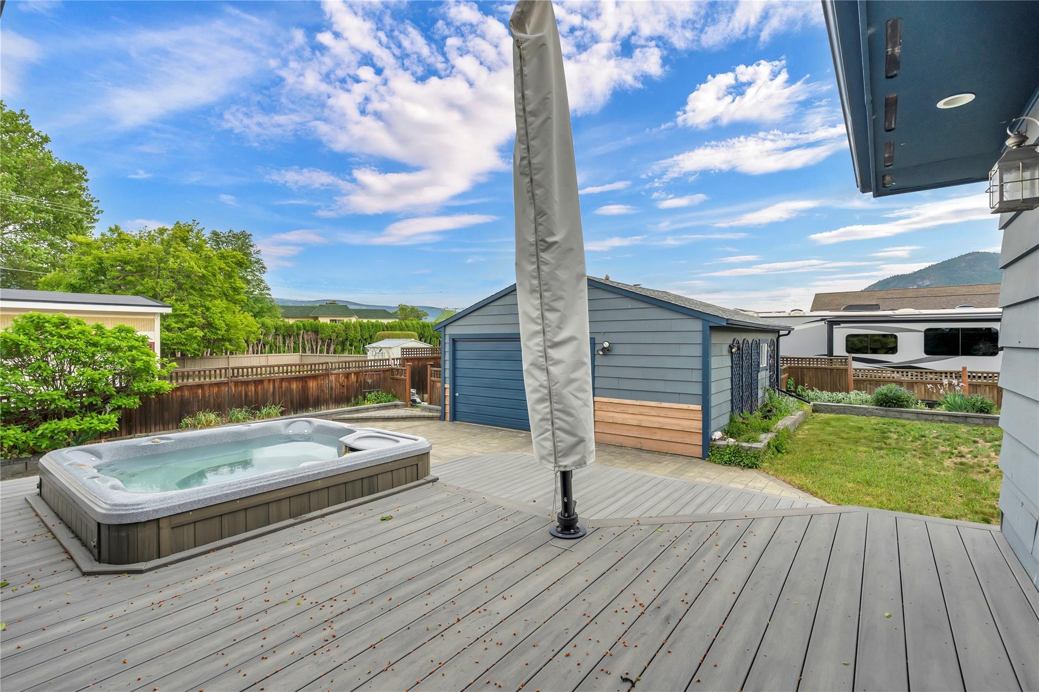 2301 Tait Street Summerland V0H 1Z4
