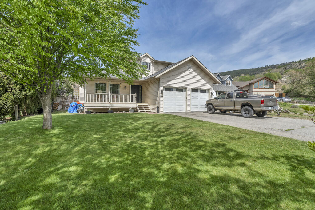 755 Wiseman Place Naramata V0H 1N1