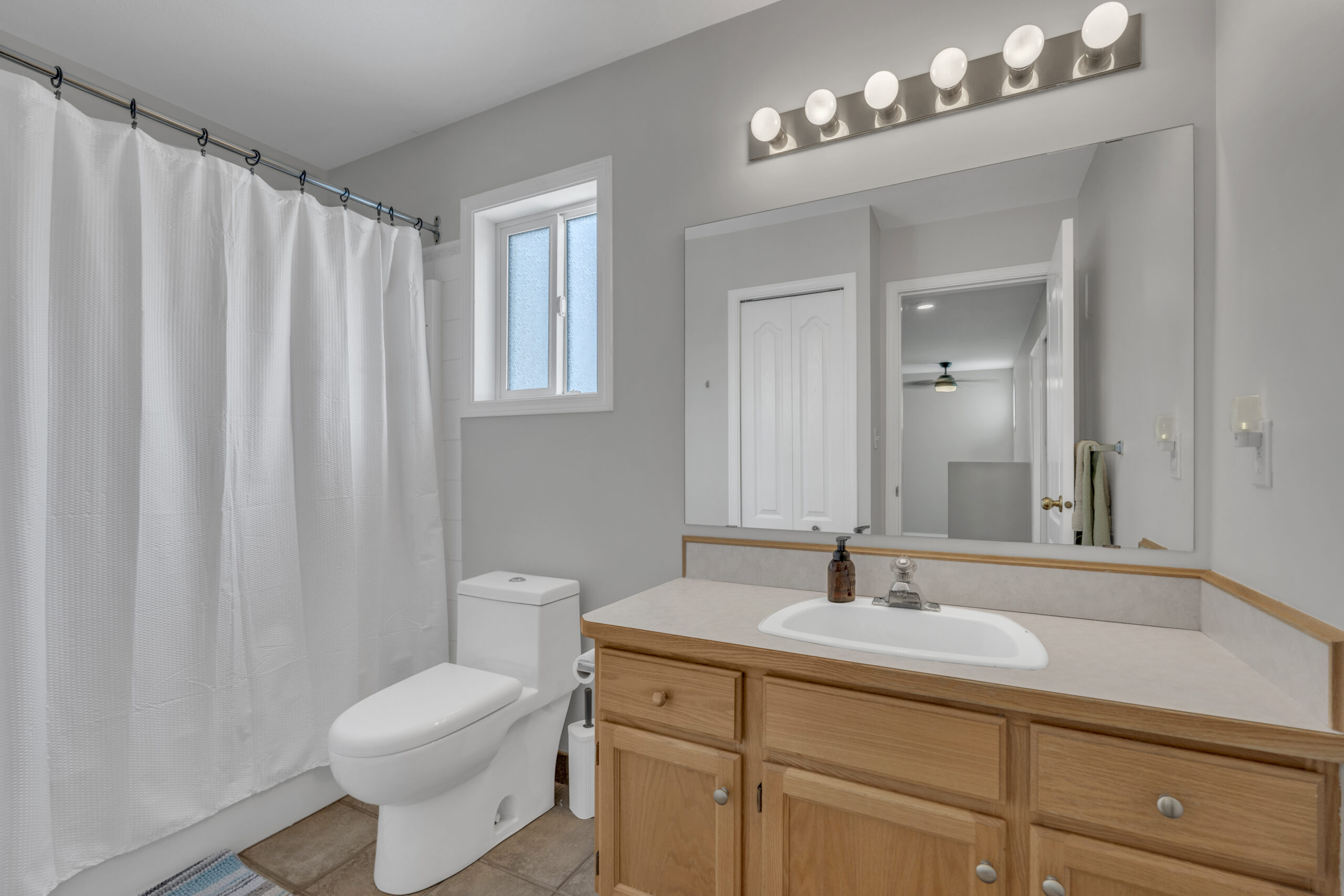 755 Wiseman Place Naramata V0H 1N1
