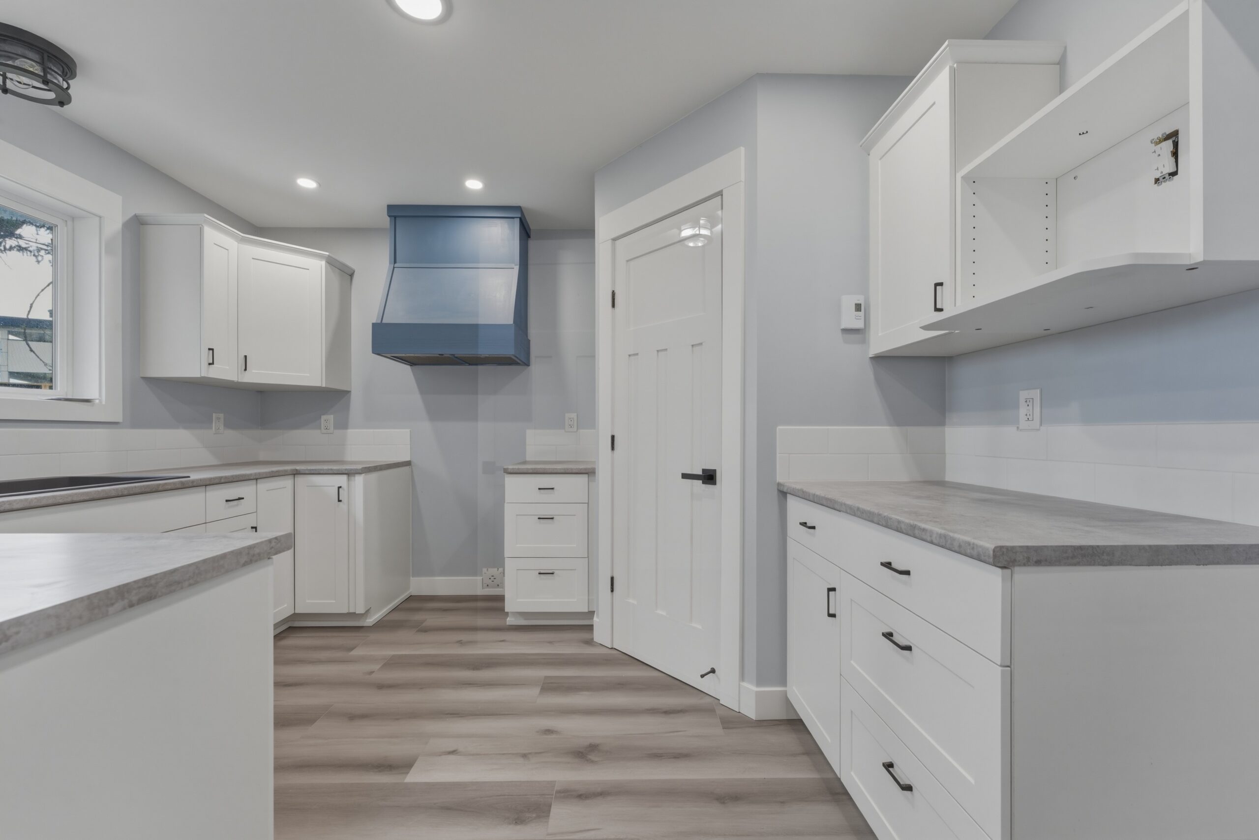 784 Wood Road Kelowna V1Z 3V6