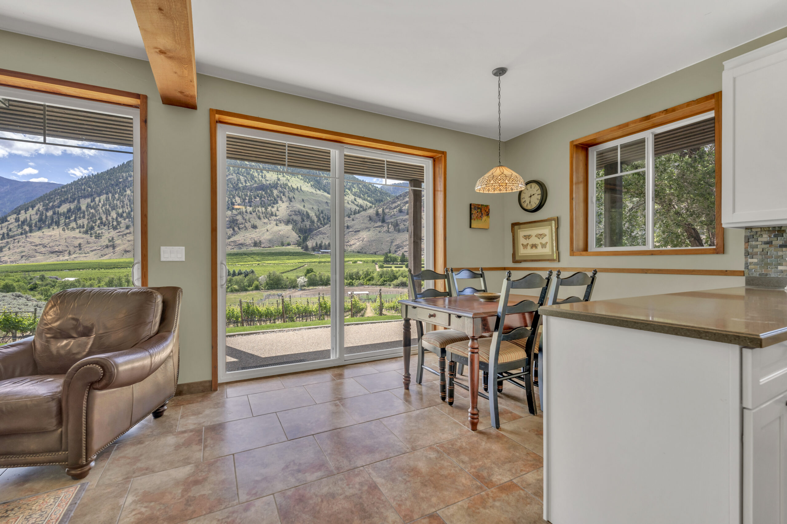 2795 Liddicoat Road Keremeos V0X 1N4