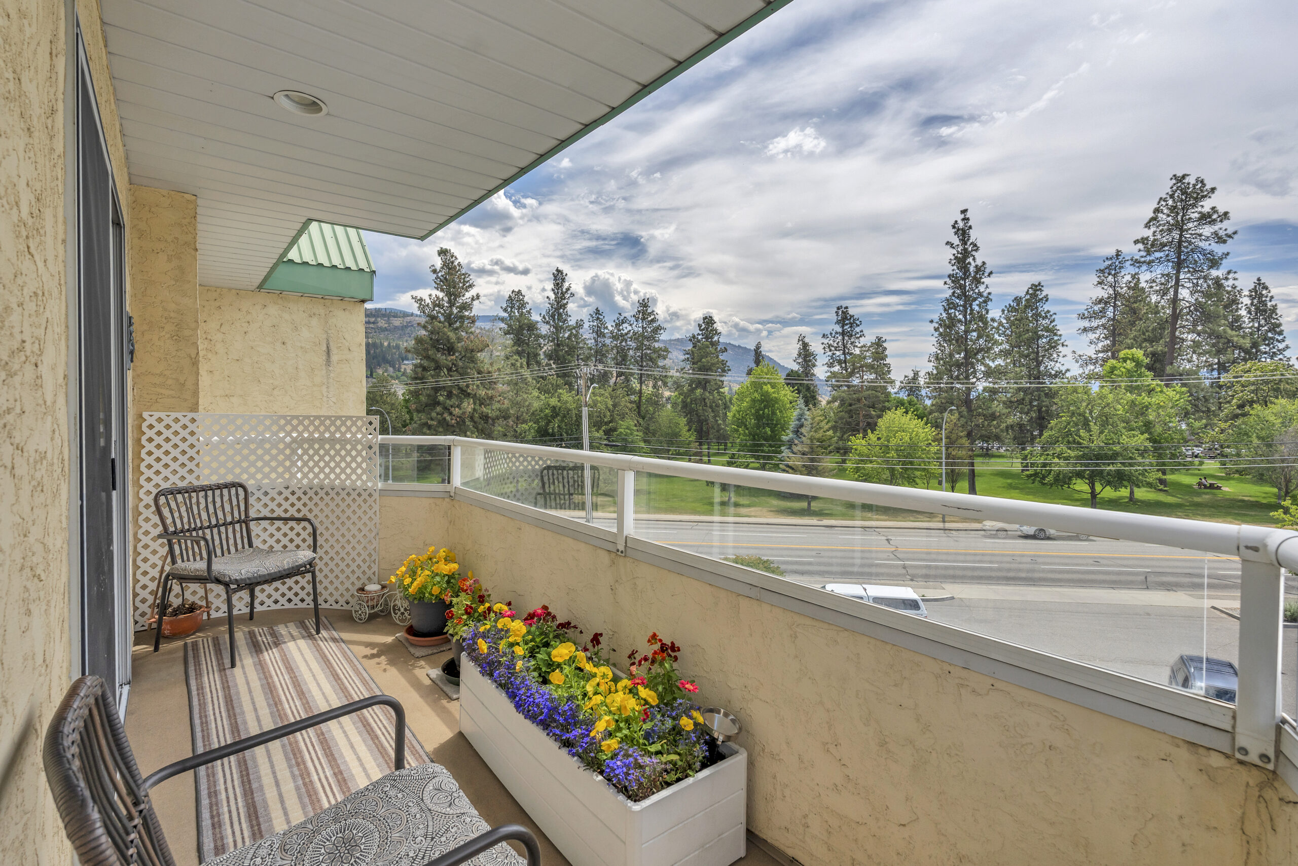 3595 Skaha Lake Road 303 Penticton V2A 7K2
