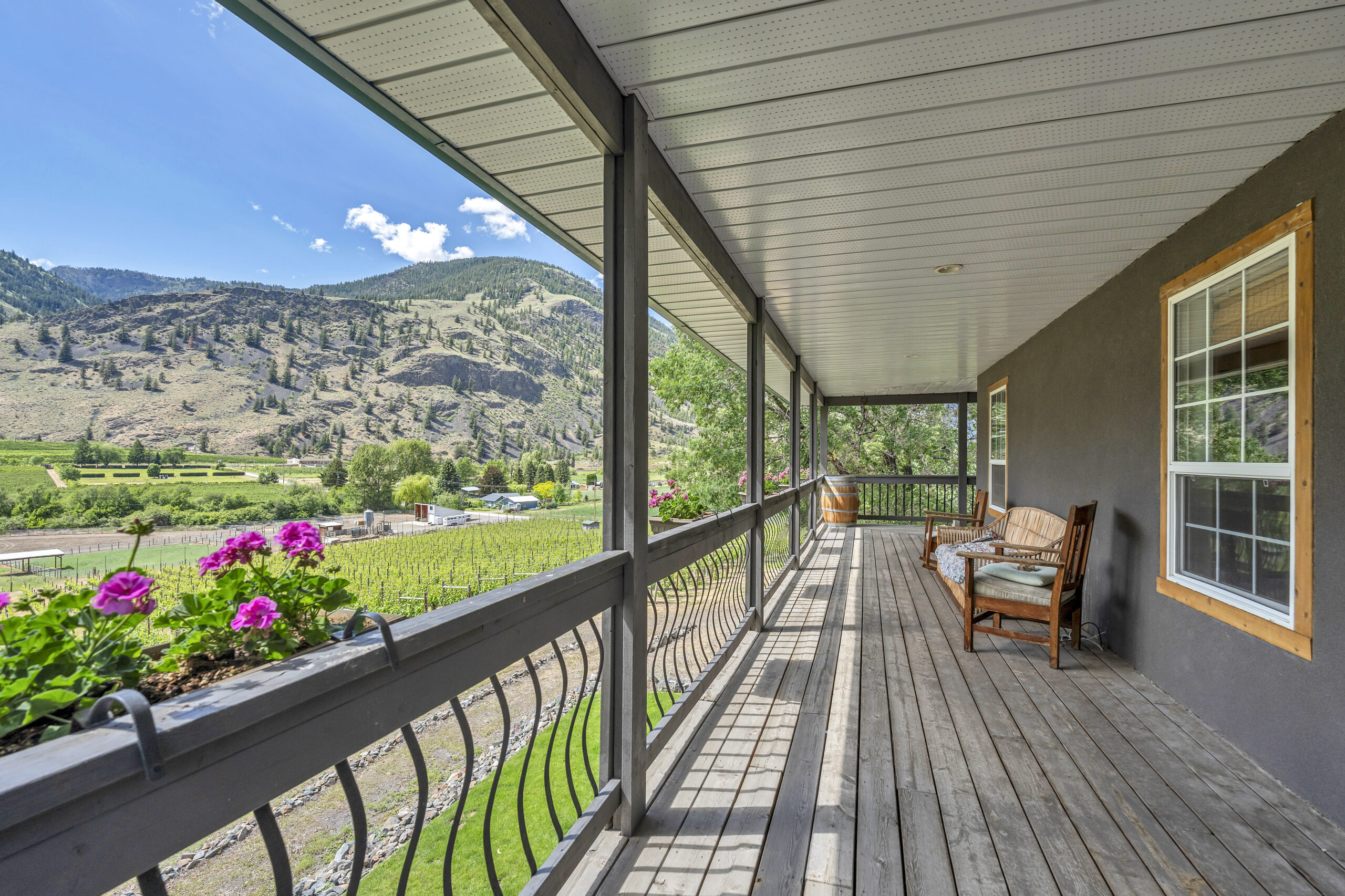 2795 Liddicoat Road Keremeos V0X 1N4