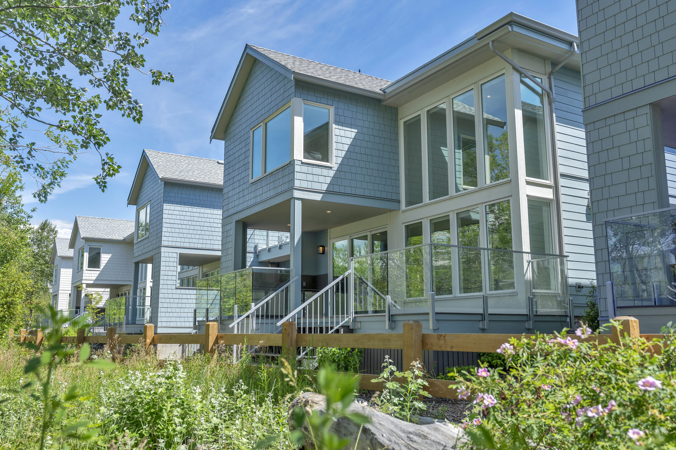 3120 Landry Crescent Summerland V0H 1Z9