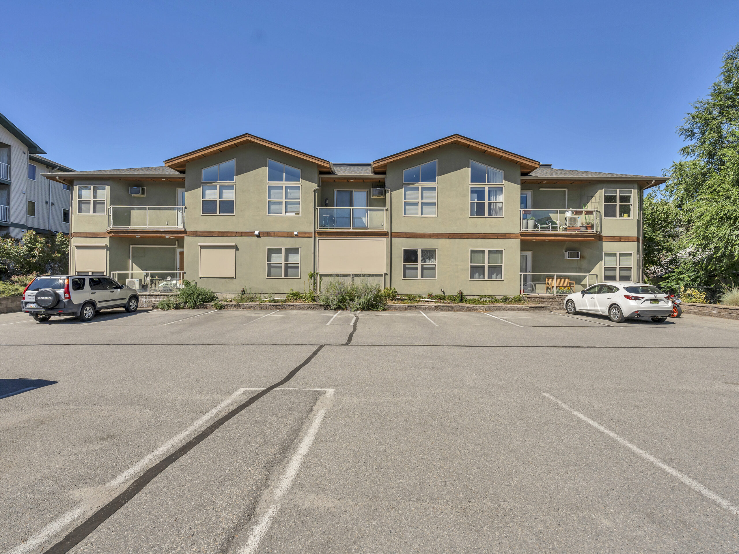 857 Fairview Road 101 Penticton V2A 5Y7