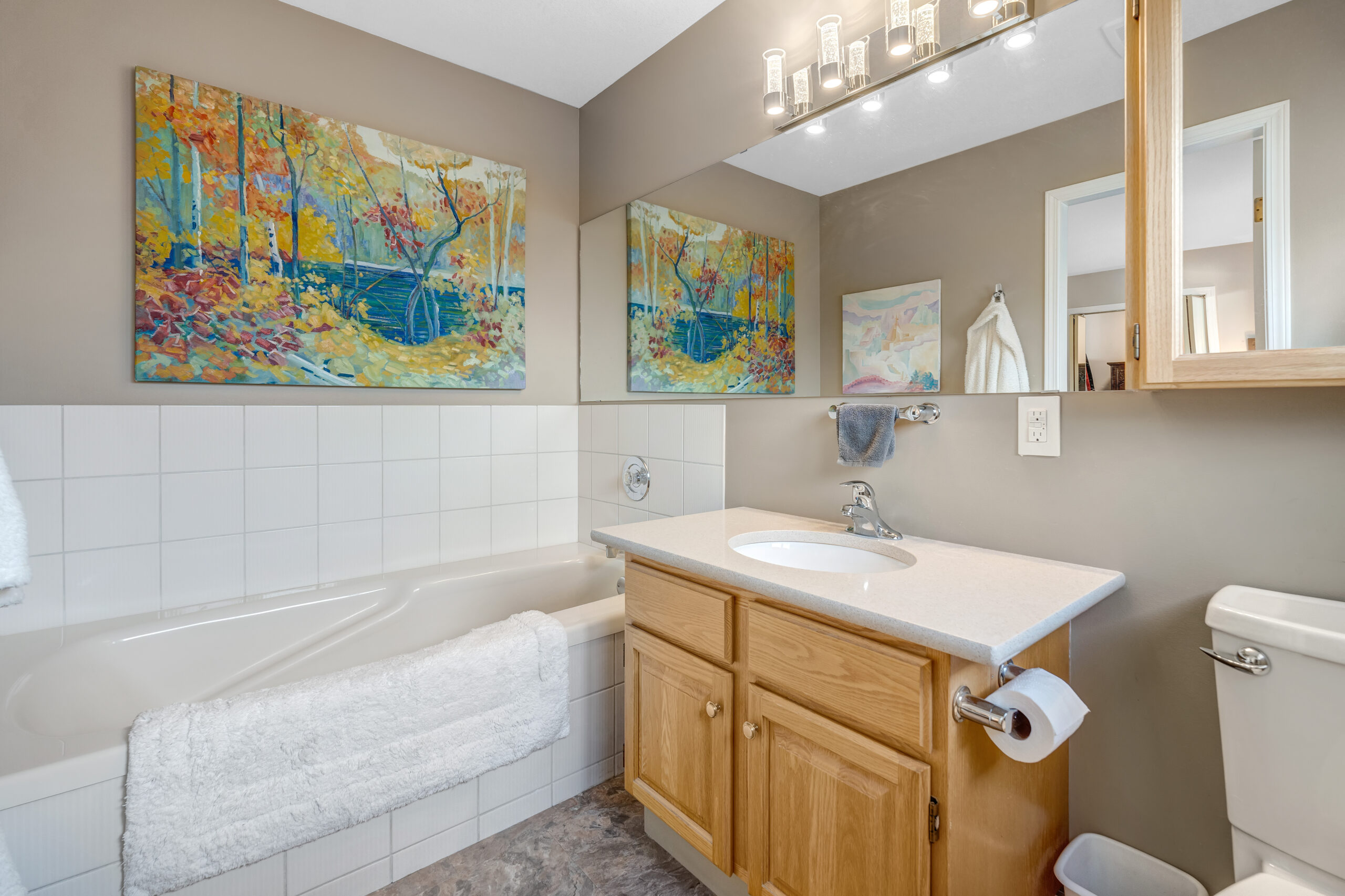 3595 Skaha Lake Road 303 Penticton V2A 7K2