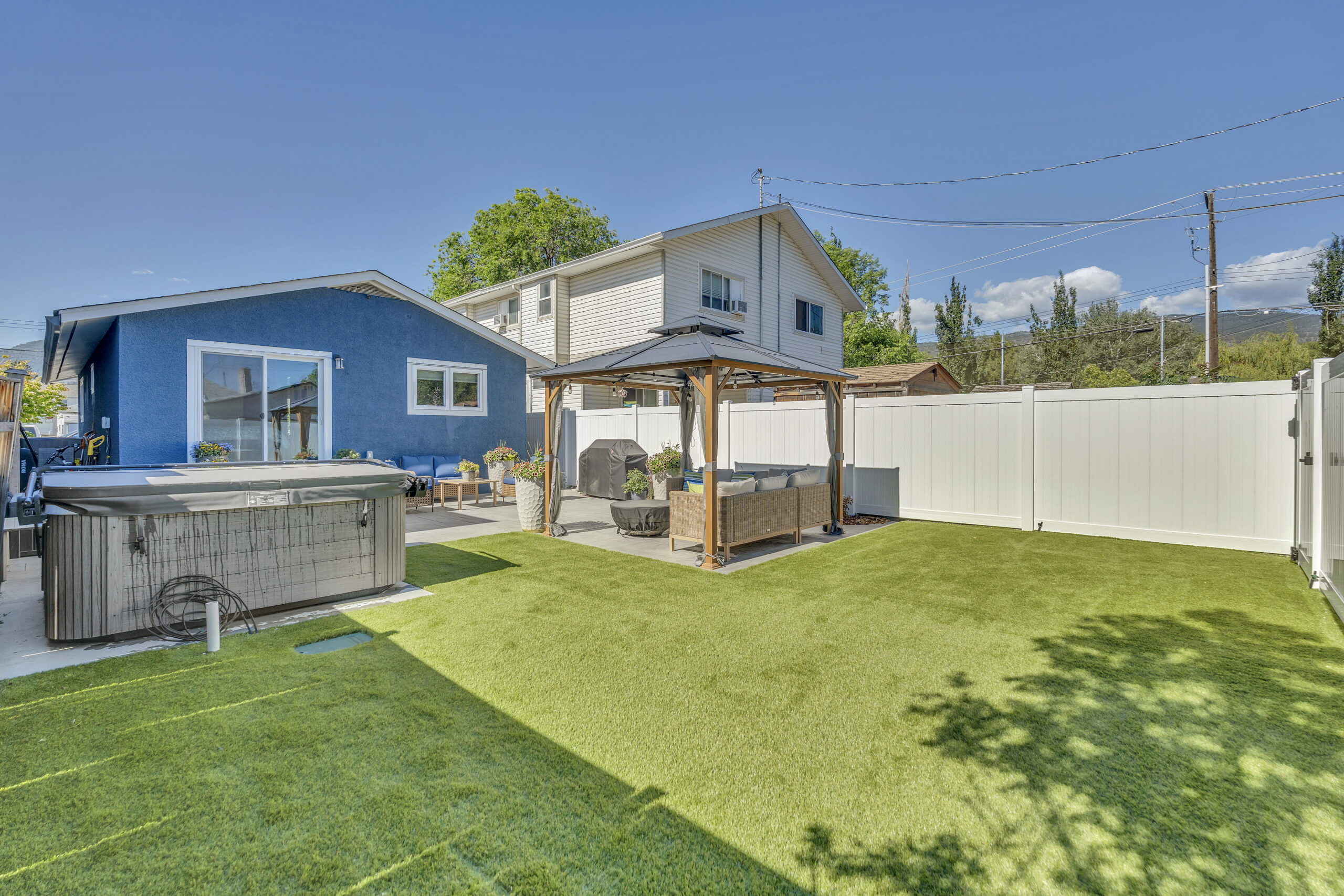 787 Kamloops Avenue Penticton V2A 2J3