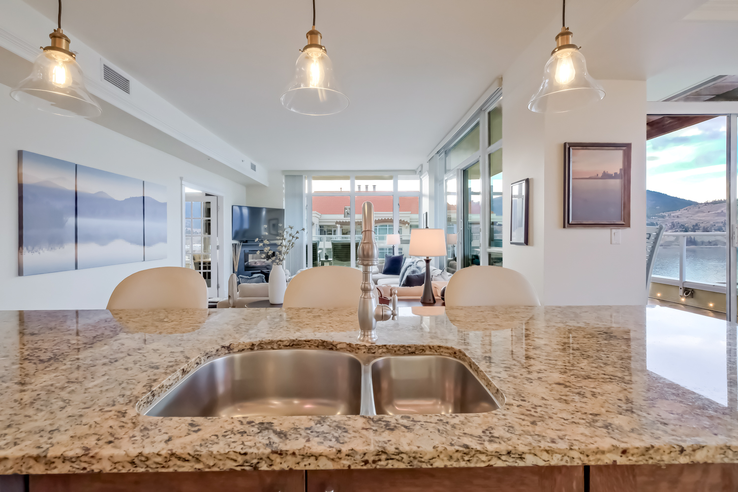 75 Martin Street 1501 Penticton V2A 5J9