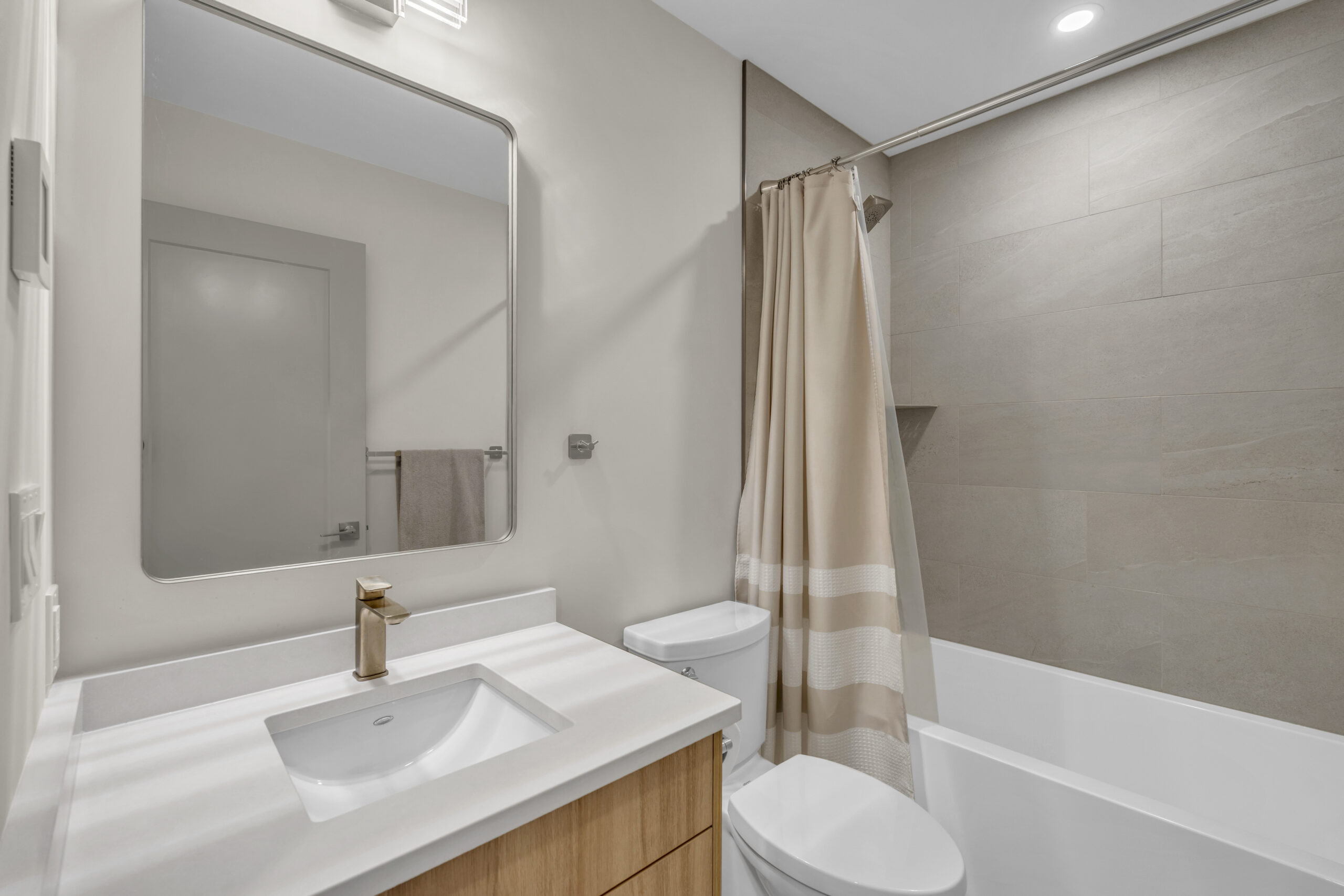 787 Kamloops Avenue Penticton V2A 2J3