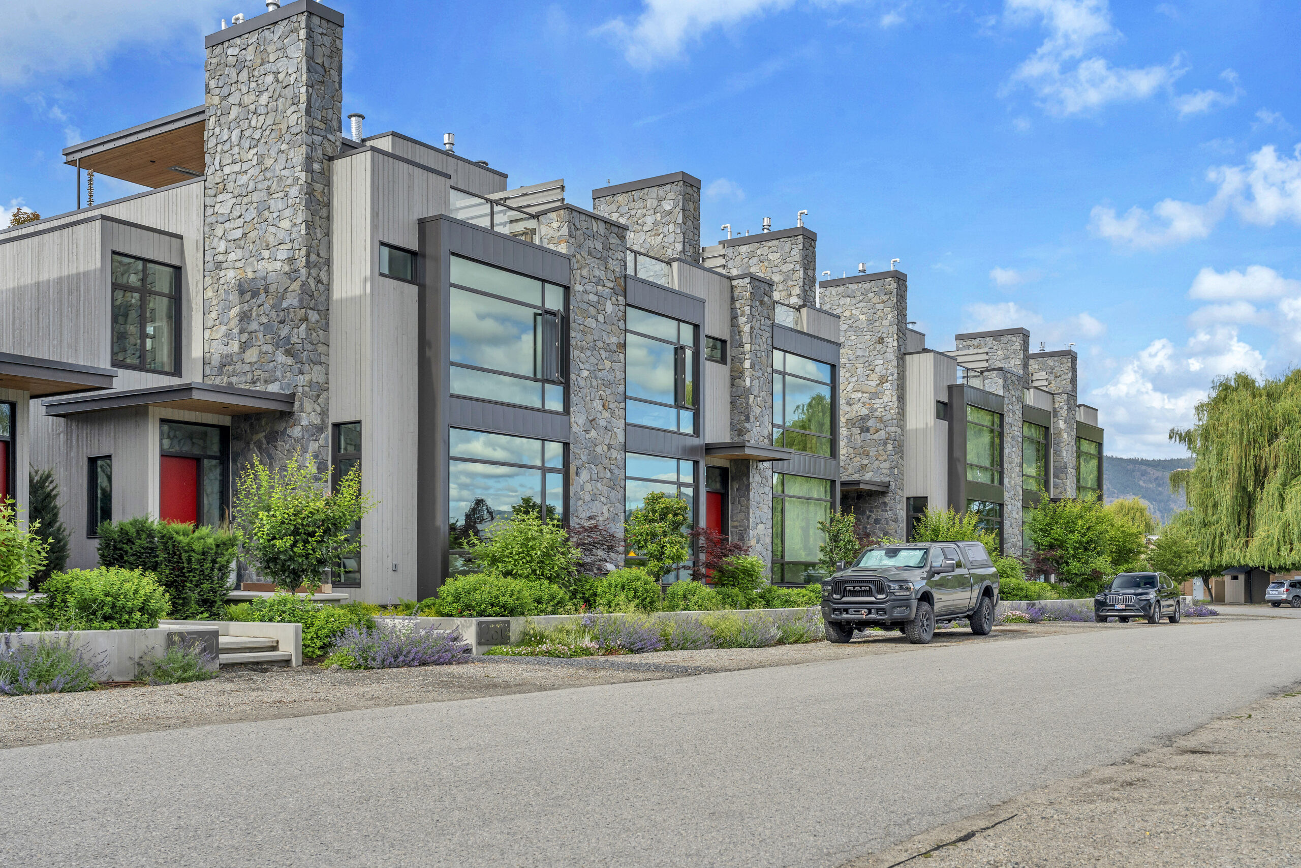 210 Anna Avenue Naramata V0H 1N1