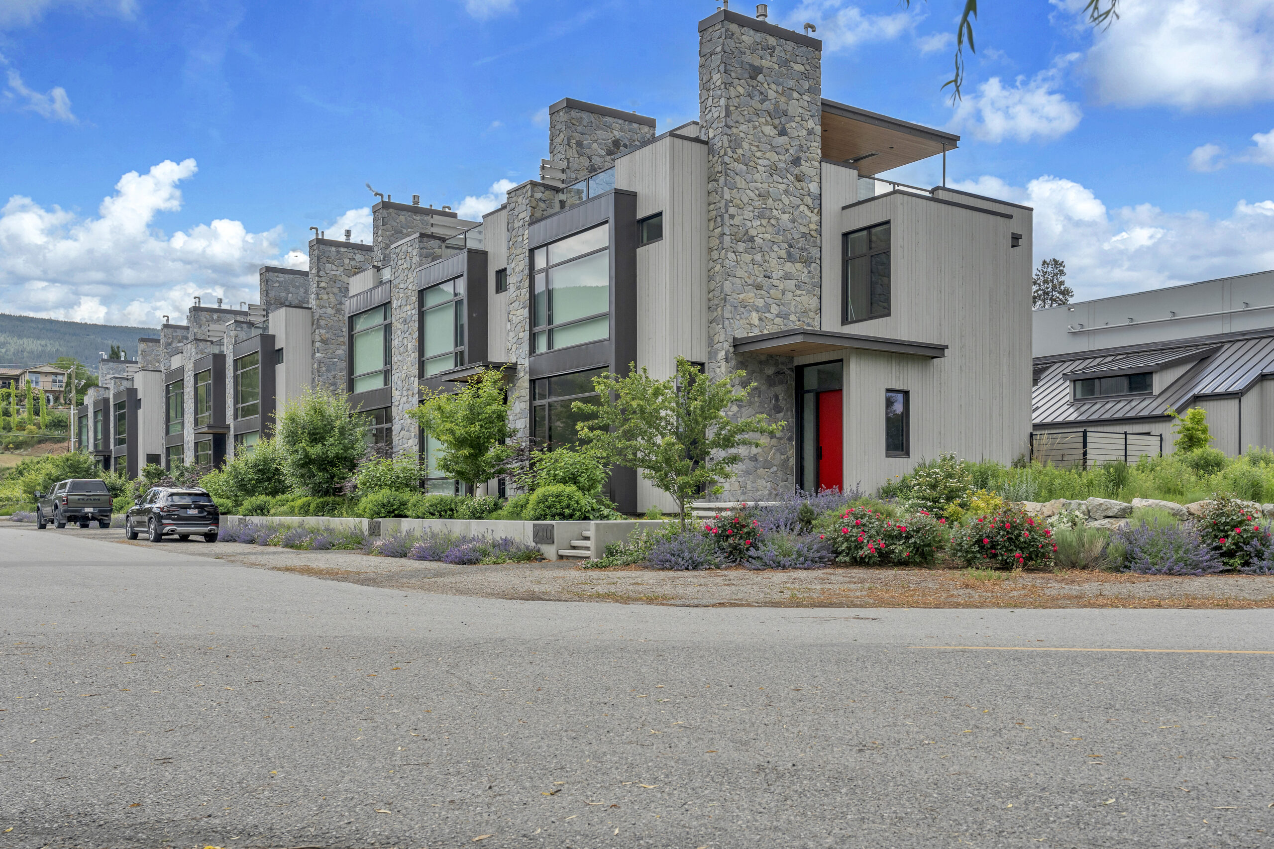 210 Anna Avenue Naramata V0H 1N1