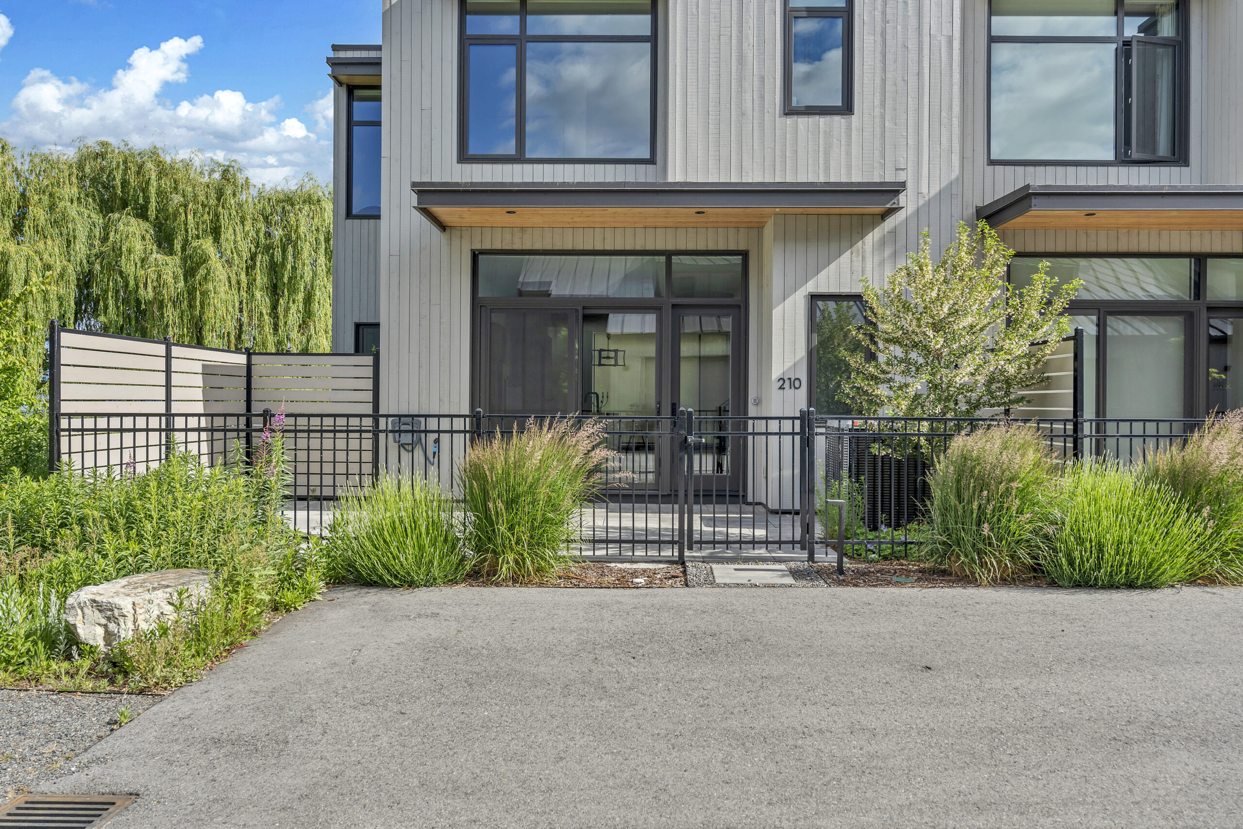 210 Anna Avenue Naramata V0H 1N1