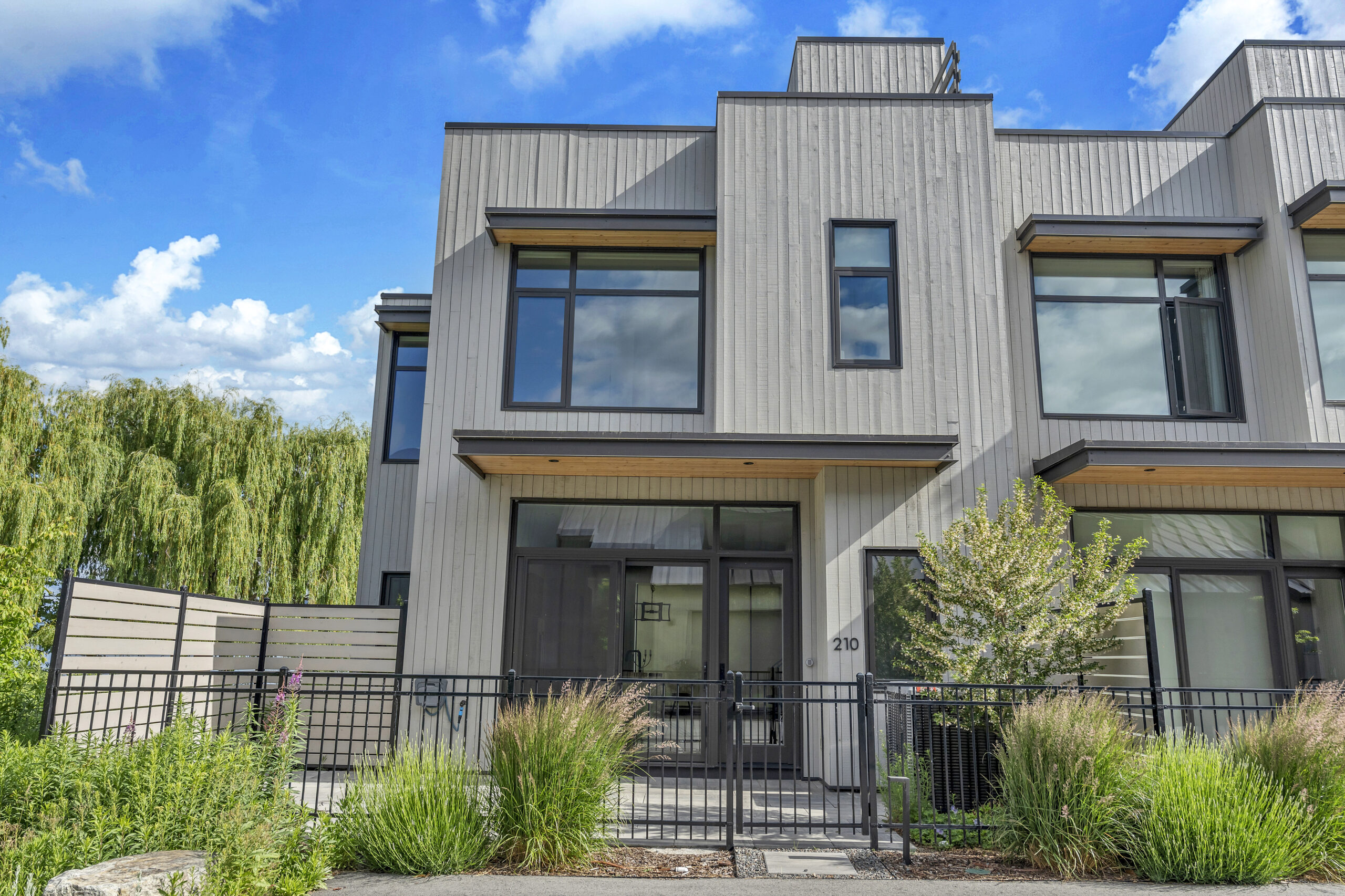 210 Anna Avenue Naramata V0H 1N1