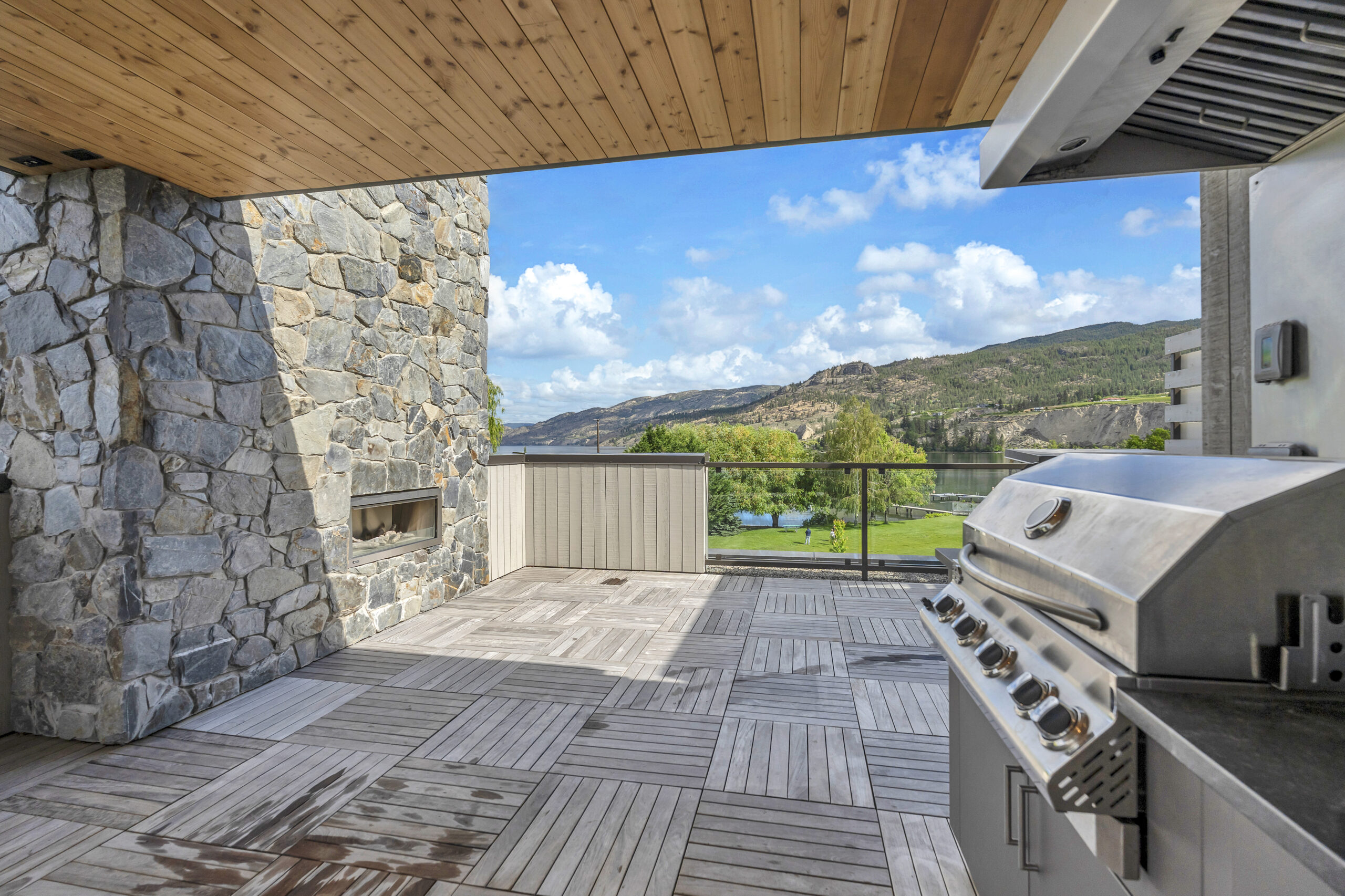210 Anna Avenue Naramata V0H 1N1