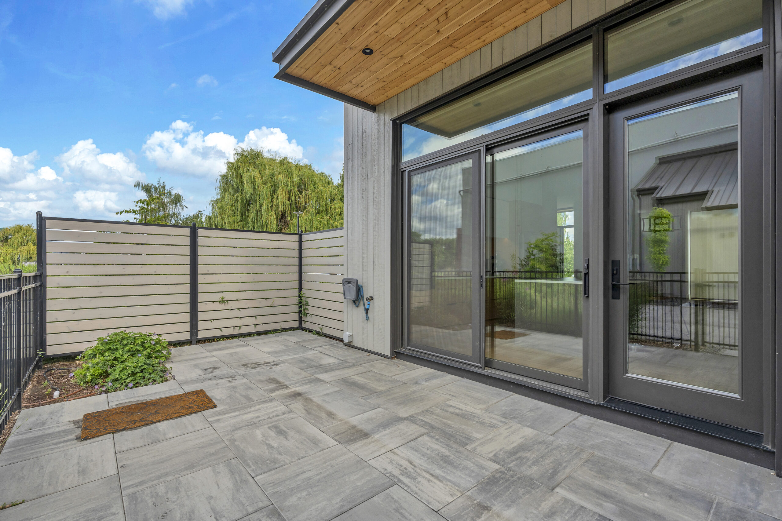 210 Anna Avenue Naramata V0H 1N1