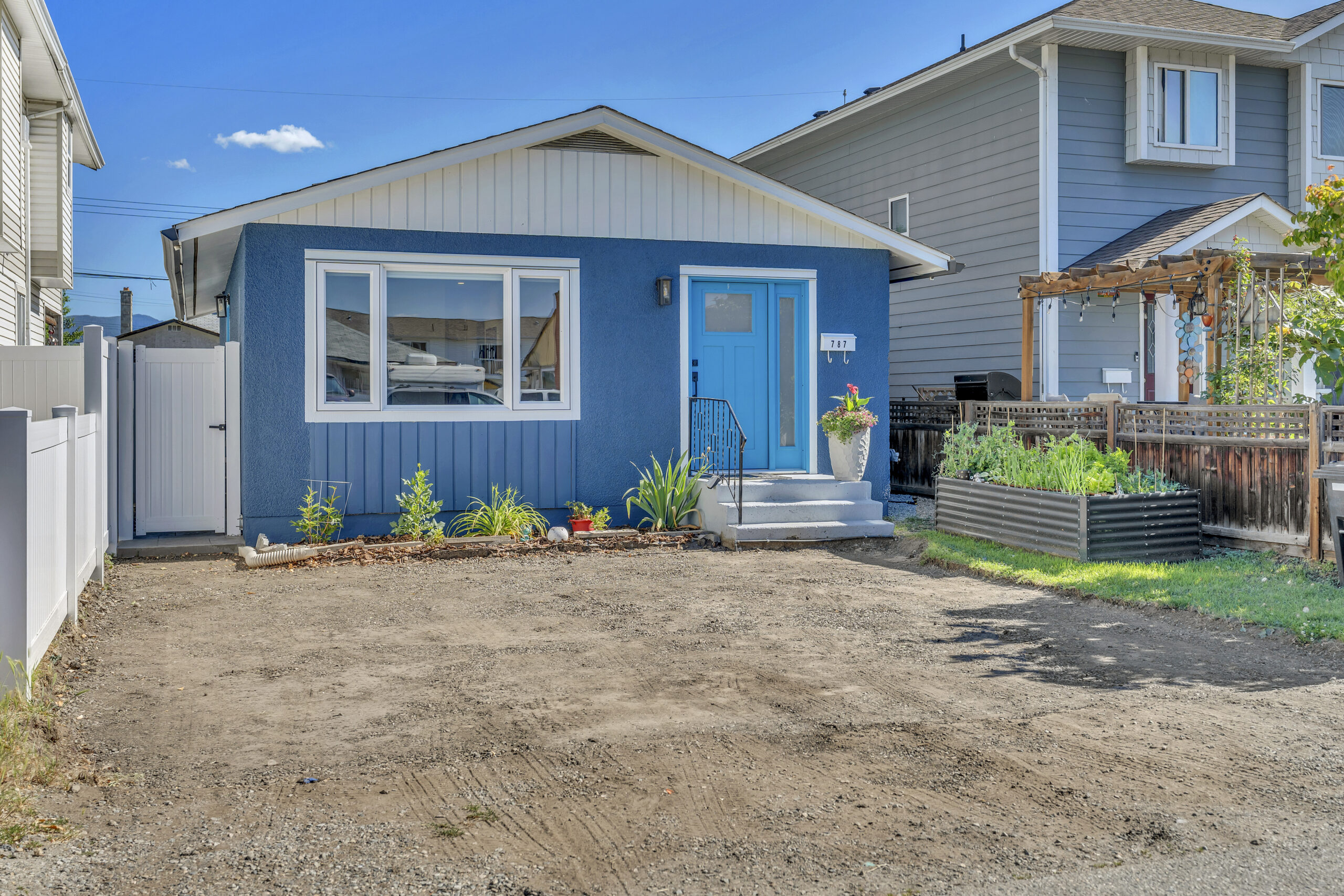 787 Kamloops Avenue Penticton V2A 2J3