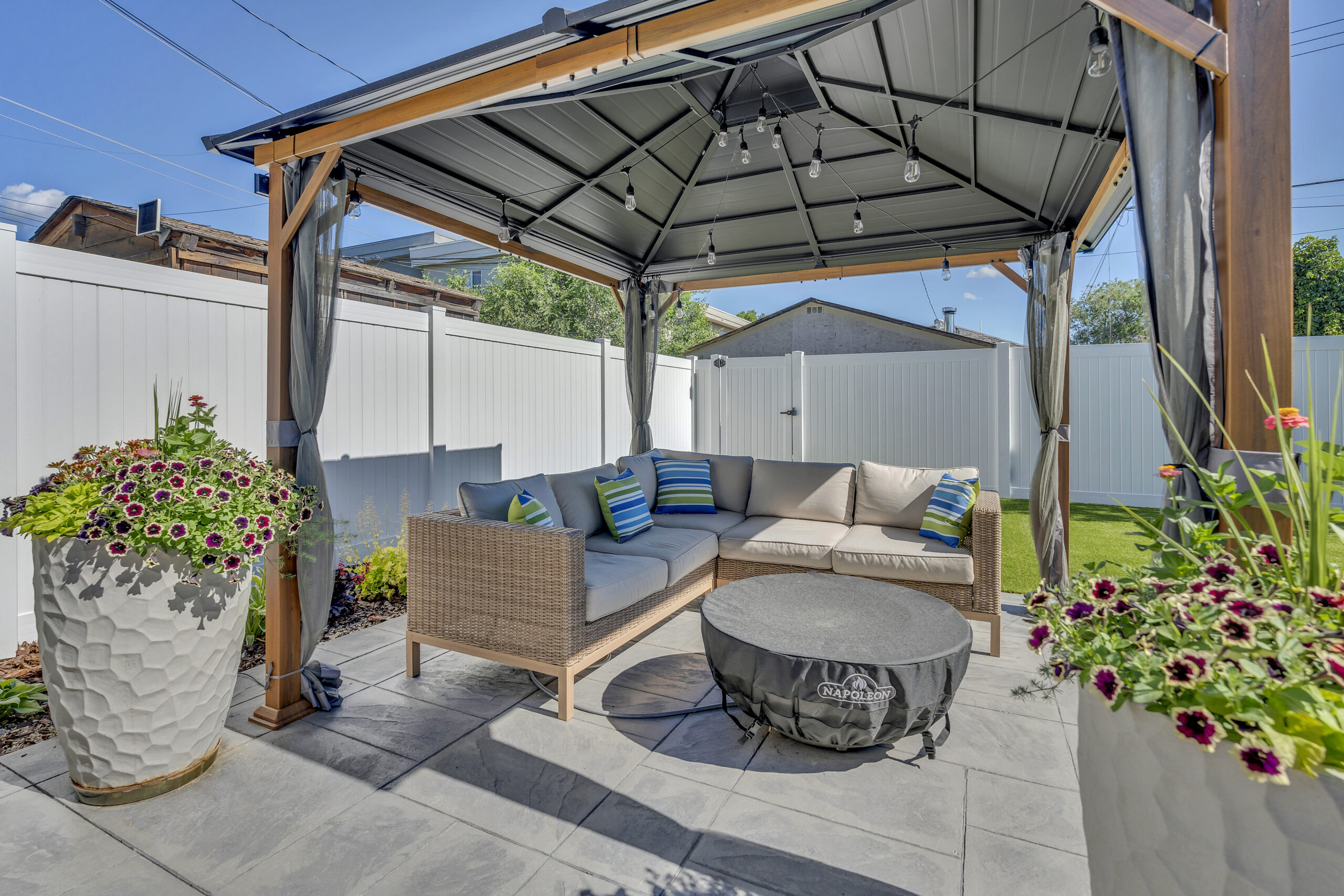 787 Kamloops Avenue Penticton V2A 2J3