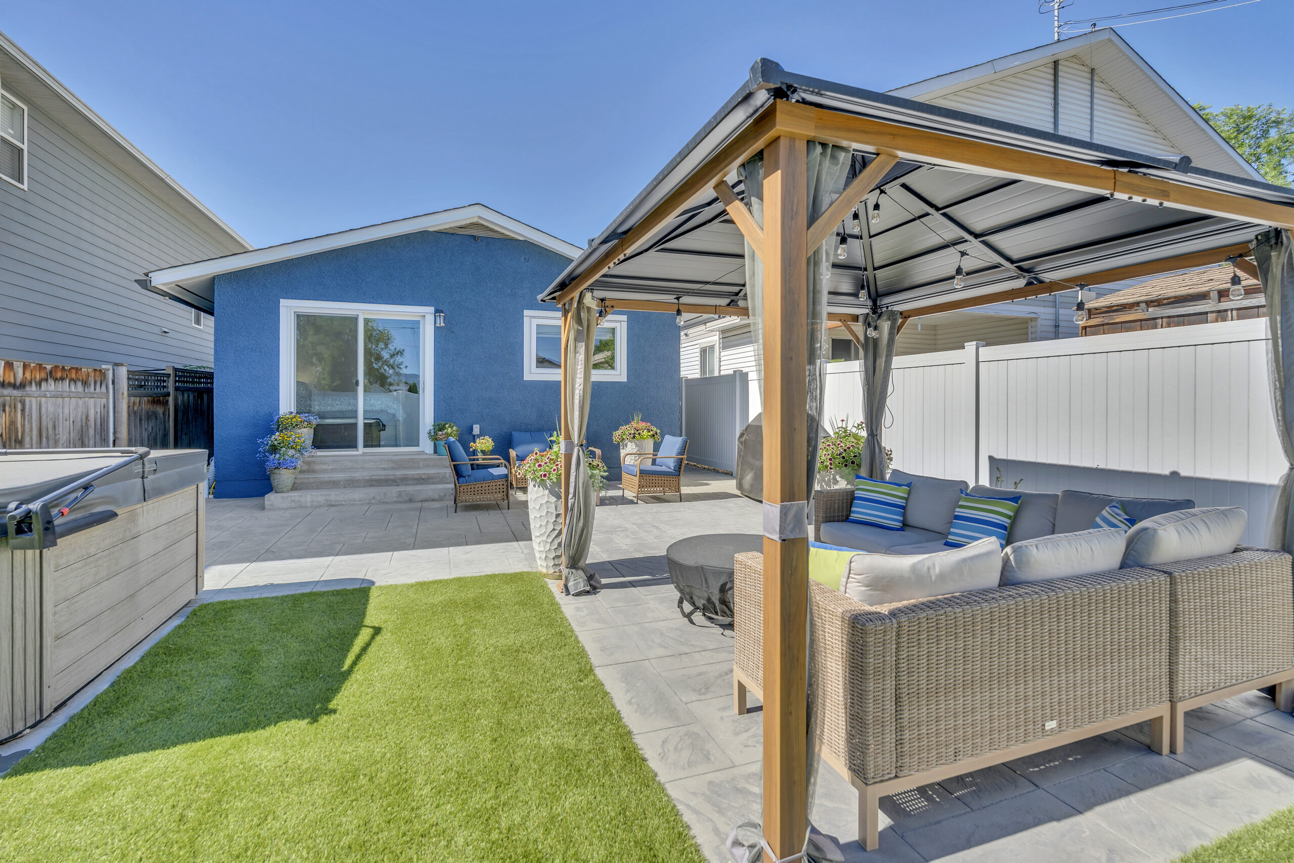 787 Kamloops Avenue Penticton V2A 2J3