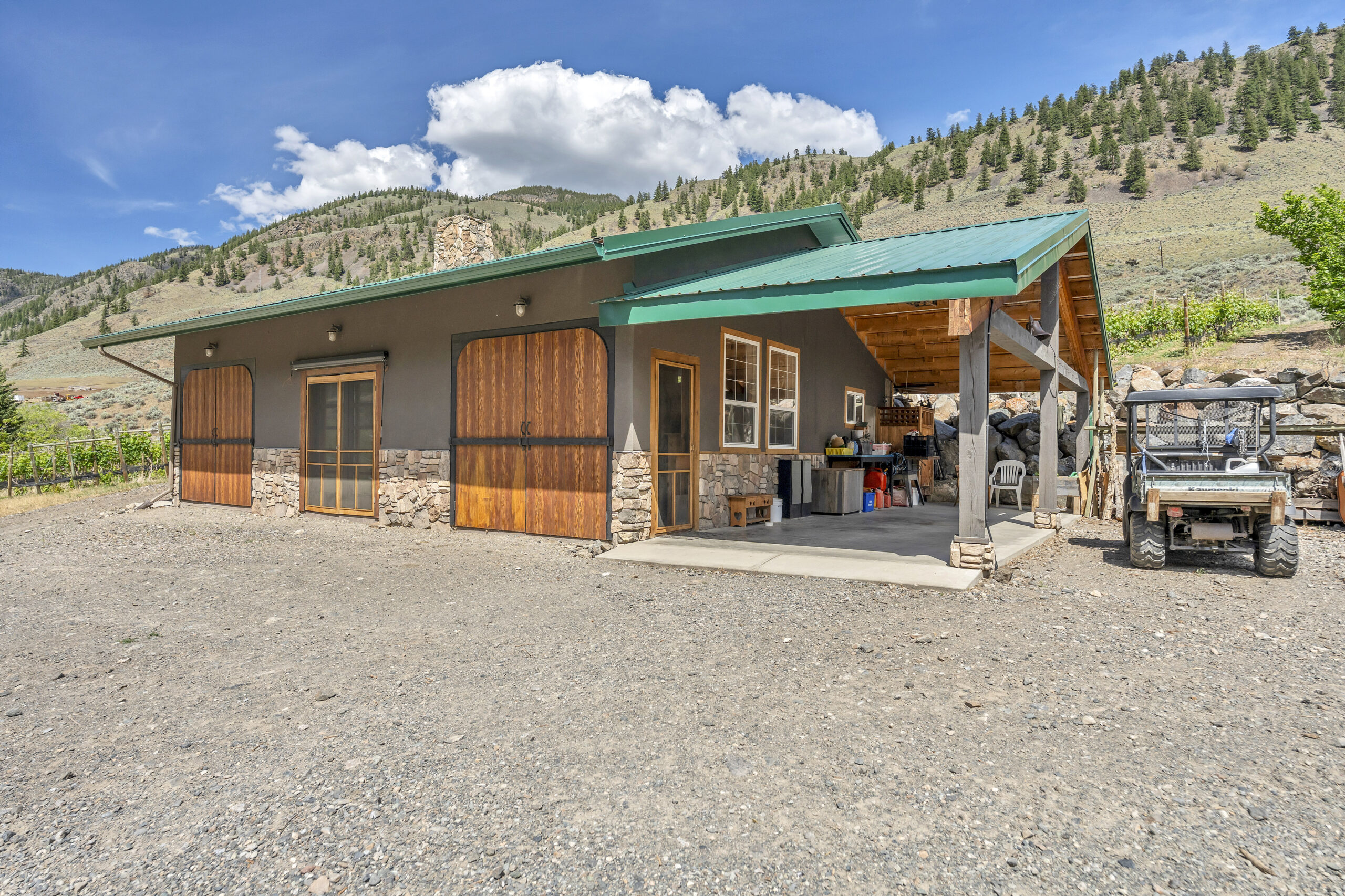2795 Liddicoat Road Keremeos V0X 1N4