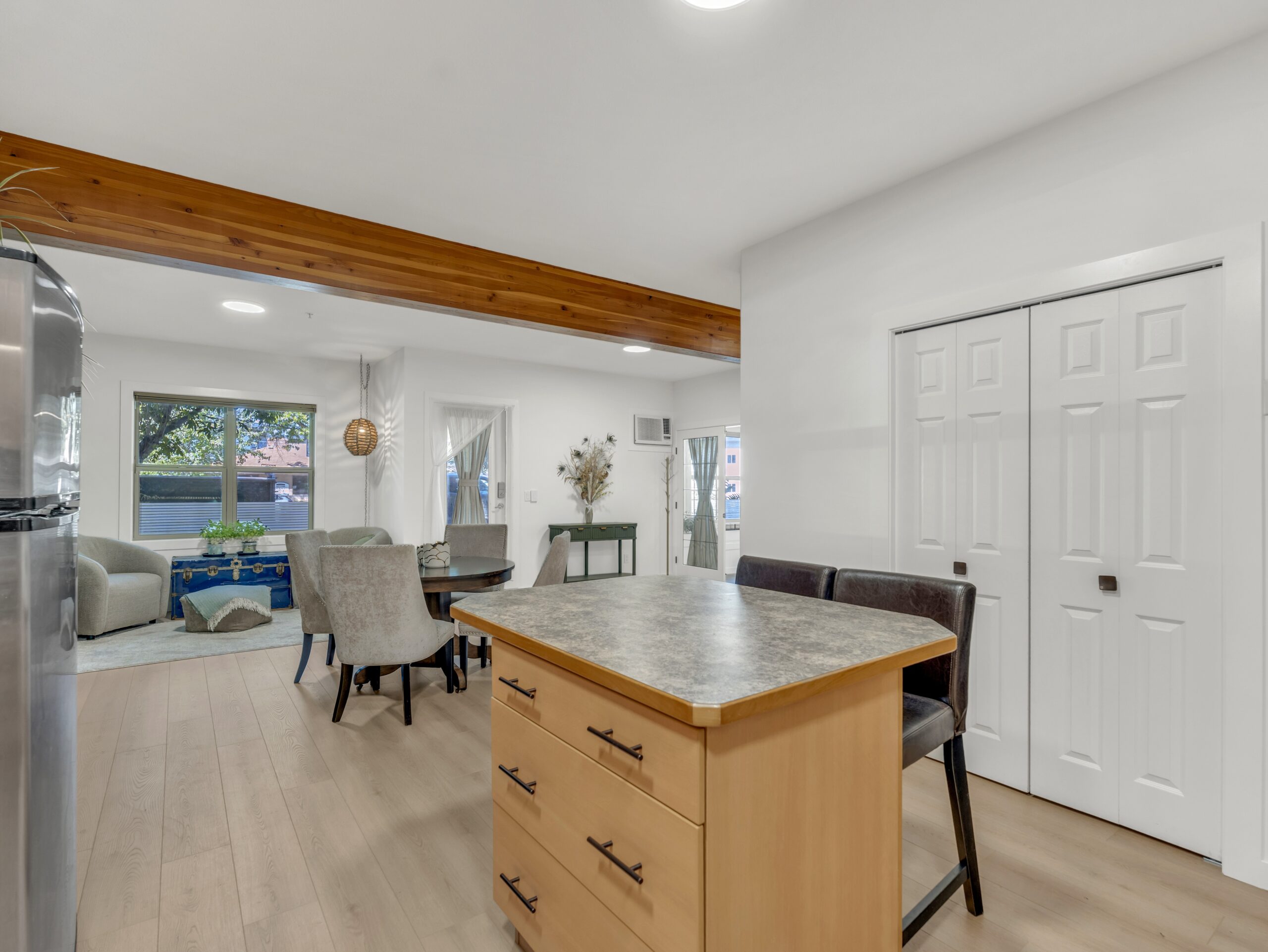857 Fairview Road 101 Penticton V2A 5Y7