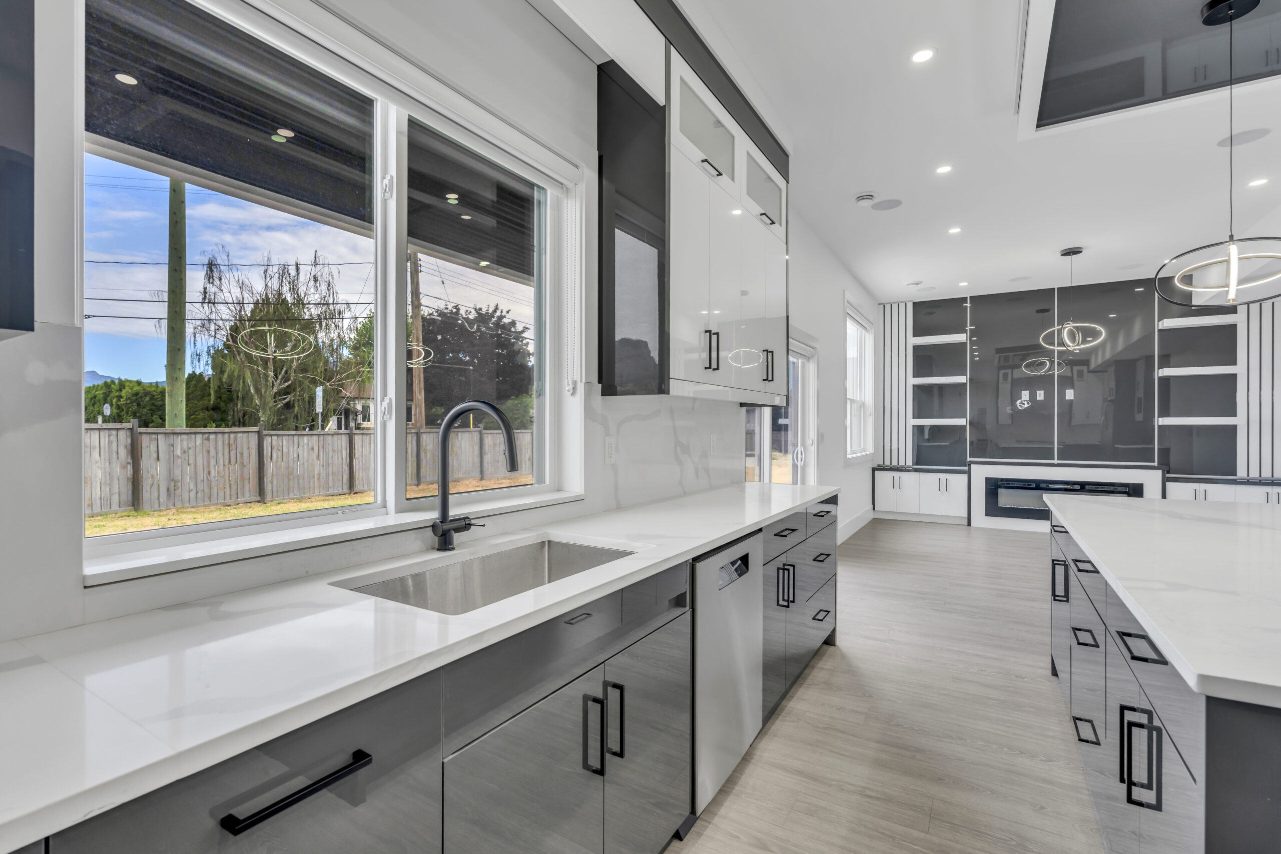 1720 Treffry Place Summerland V0H 1Z5