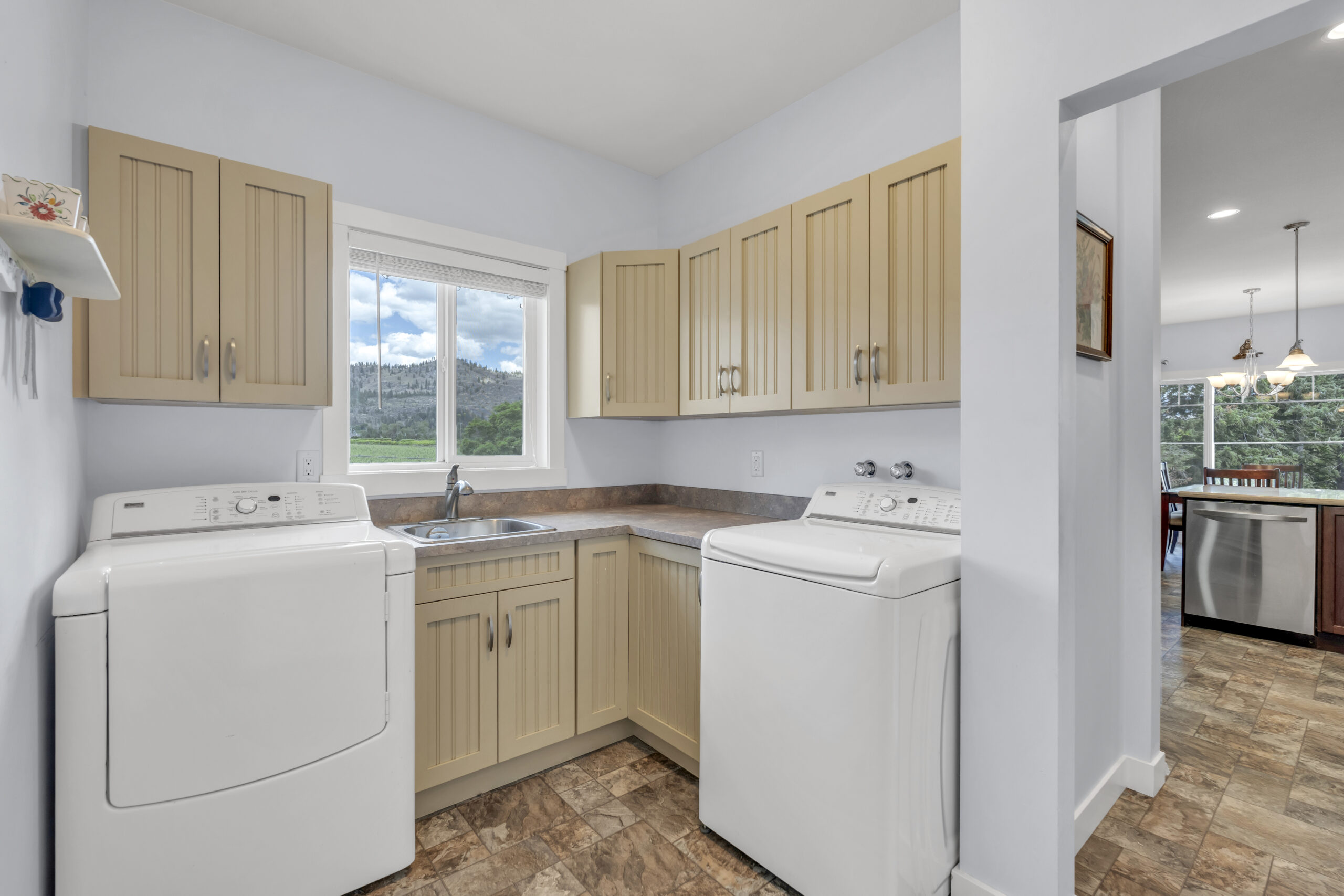 6991 Pinot Place Oliver V0H 1T4