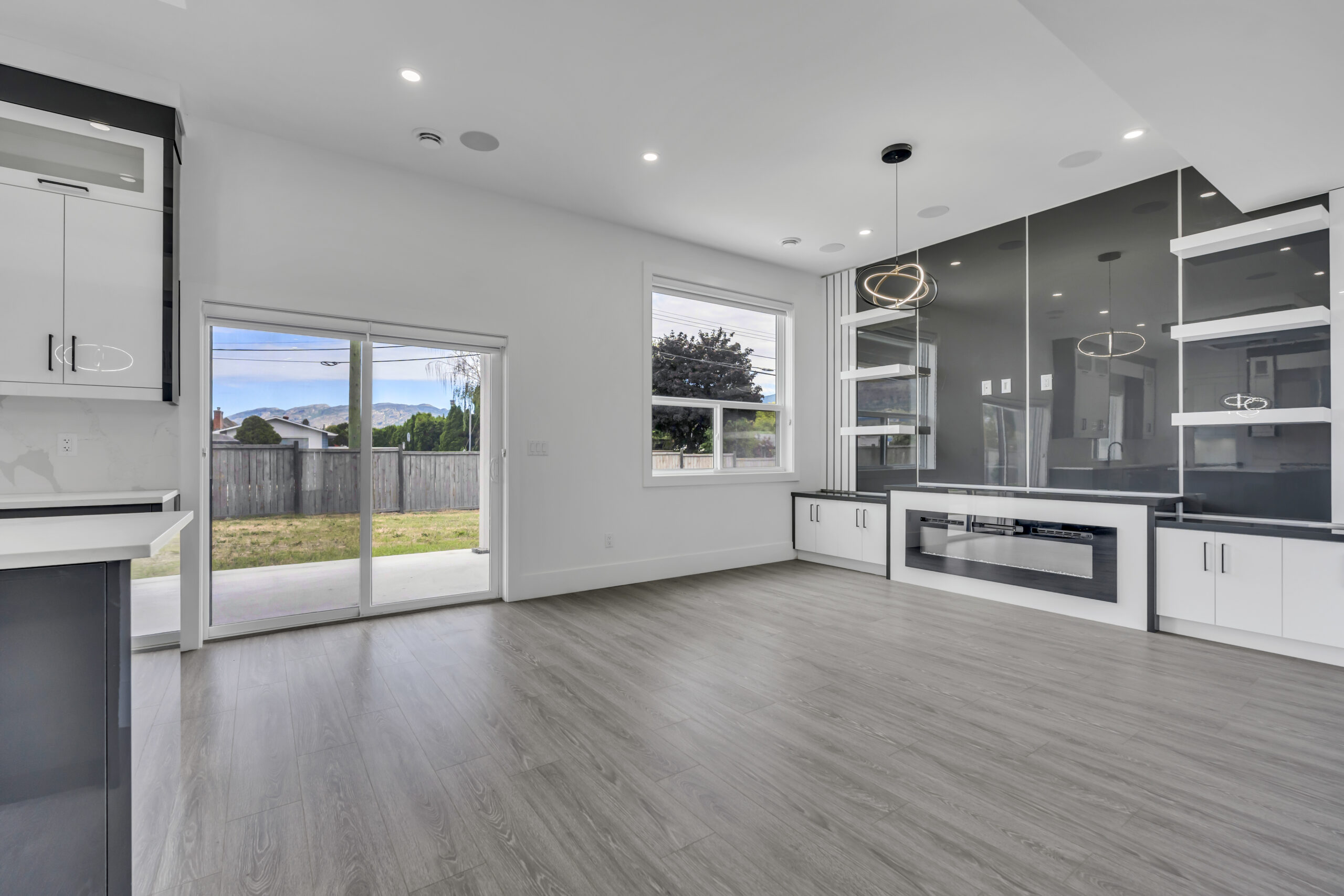 1720 Treffry Place Summerland V0H 1Z5