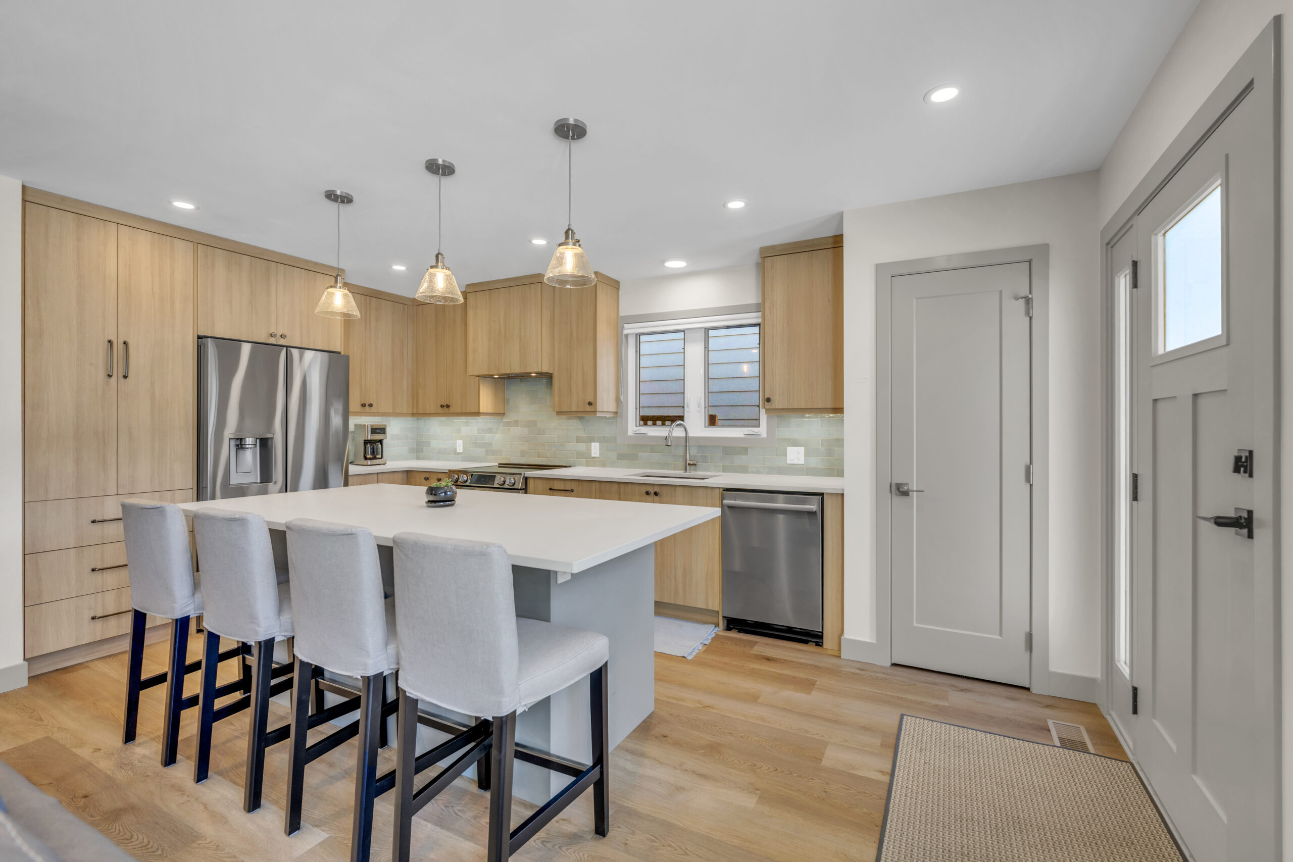 787 Kamloops Avenue Penticton V2A 2J3