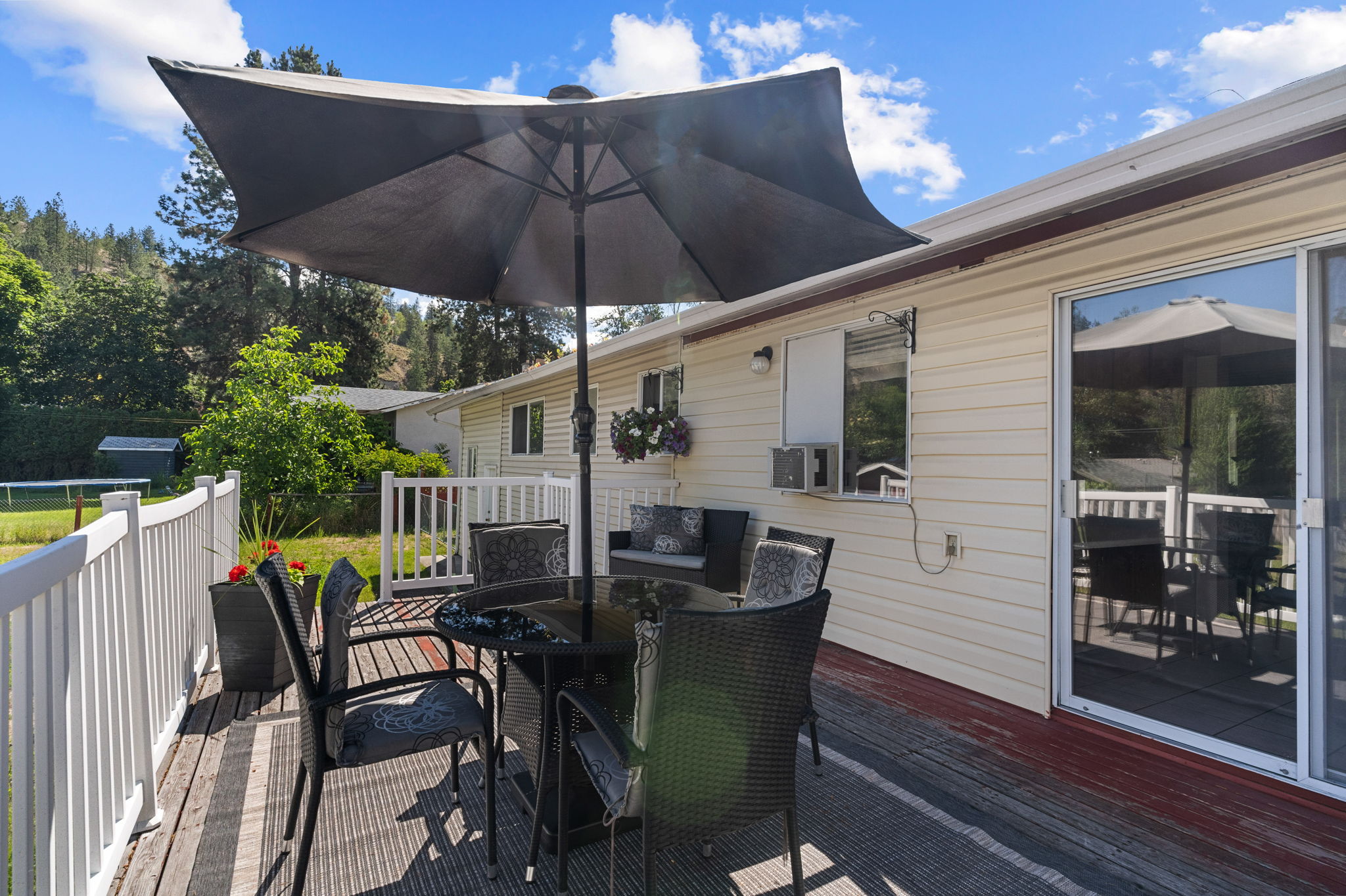 844 Hubbard Road Kelowna V1W 1N4