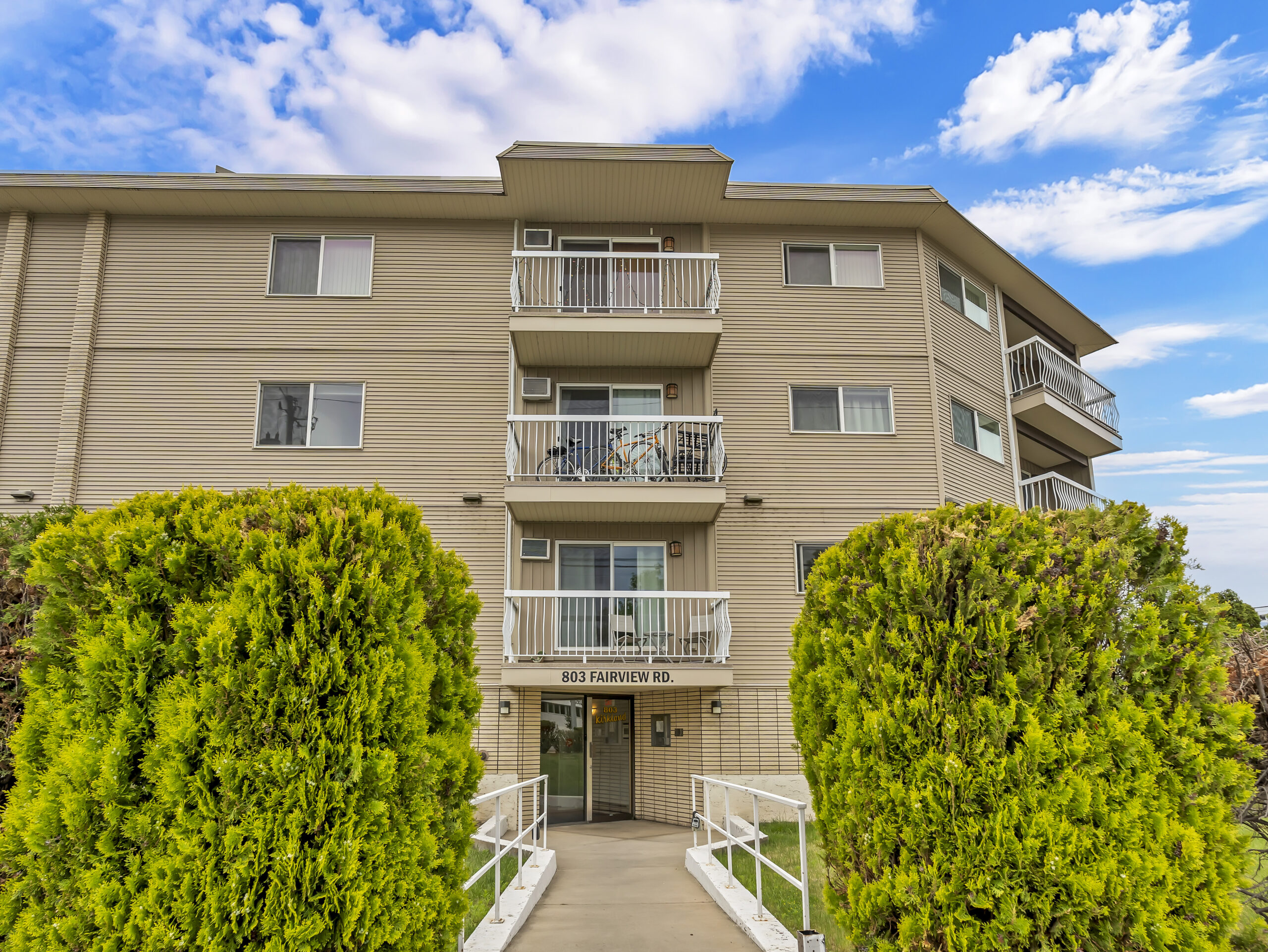 803 Fairview Road 212 Penticton V2A 5Y7