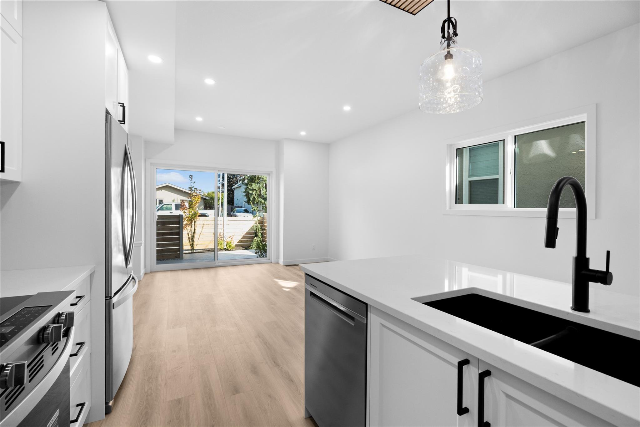 424 Bennett Avenue 102 Penticton V2A 2P6