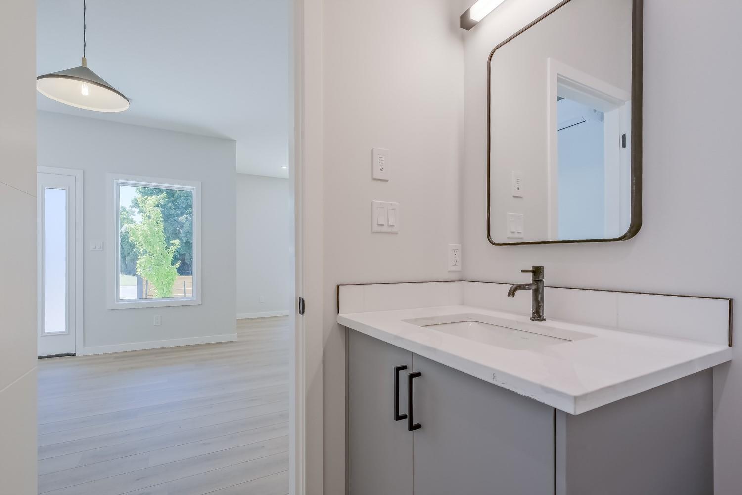 179 Kirkpatrick Avenue 102 Penticton
