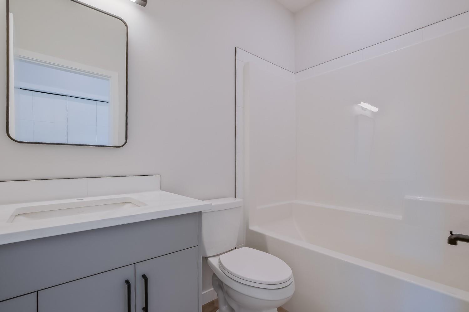 177 Kirkpatrick Avenue 102 Penticton V2A 3P4