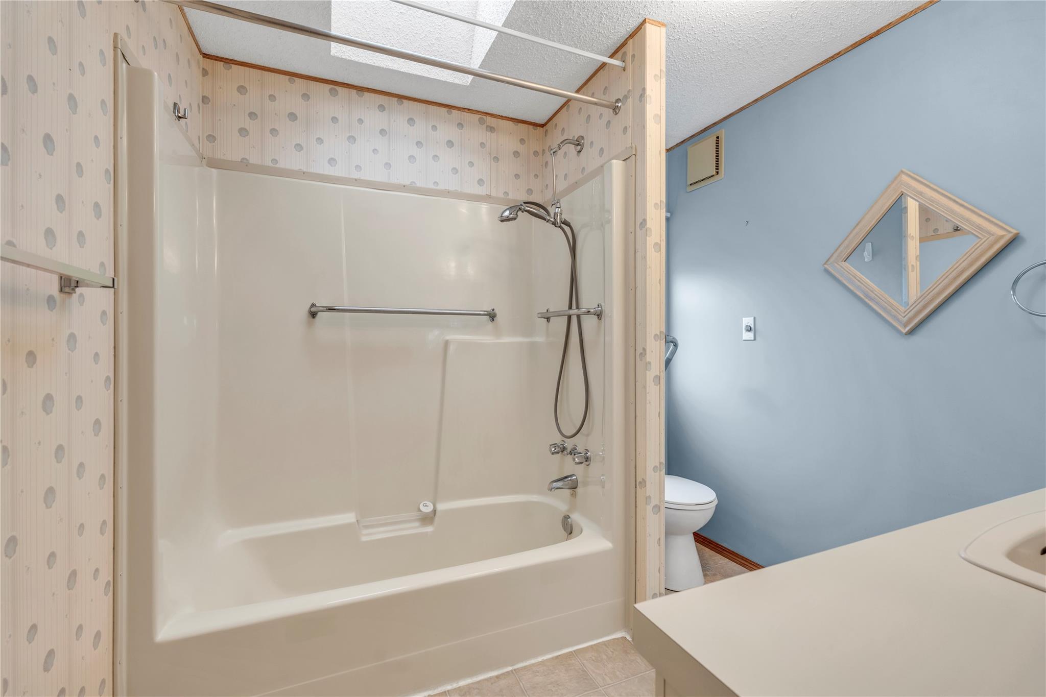 98 Okanagan Avenue 25 Penticton V2A 3J5