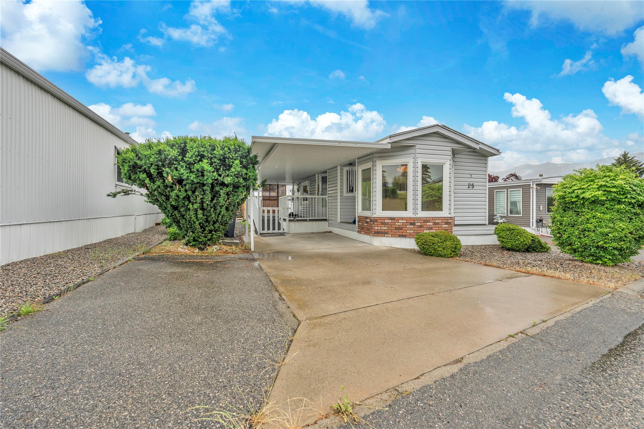 98 Okanagan Avenue 25 Penticton V2A 3J5