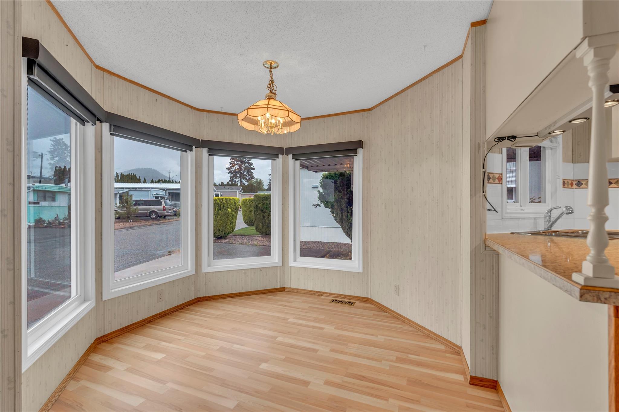 98 Okanagan Avenue 25 Penticton V2A 3J5